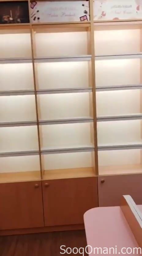 For sale, a new shop with new cabinets and lights in an excellent location in South Maabela, on Al Khair Street, after Taimur Mosque.