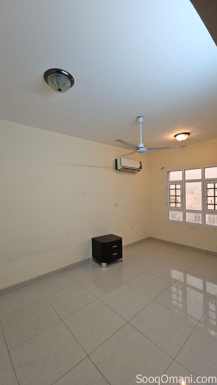 For rent, an excellent apartment on Al Khair Street, in a vital and active location in South Maabela, near Al Safa Hypermarket