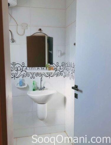 For sale, a residential apartment in South Maabela