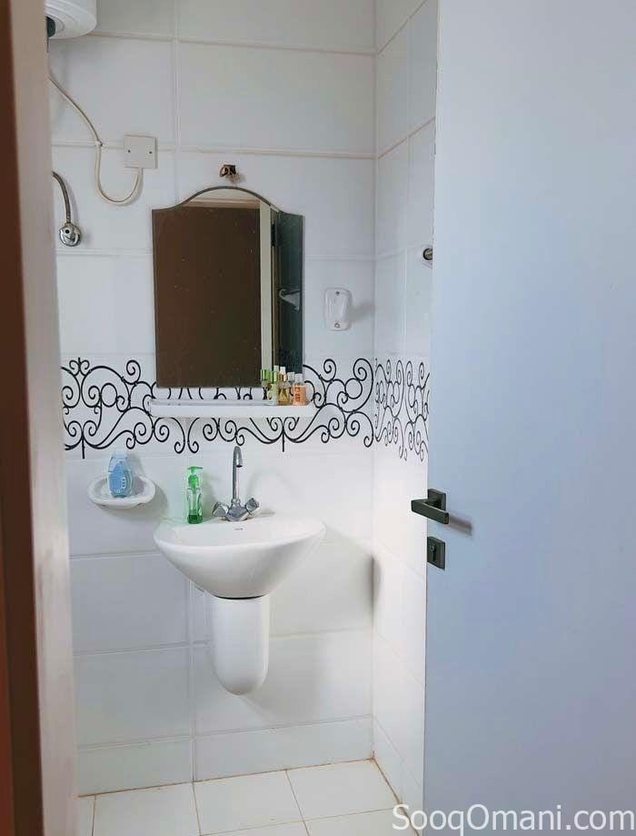 For sale, a residential apartment in South Maabela