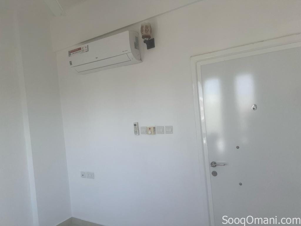 لايجار شقة سكنية في المعبيلة الجنوبية