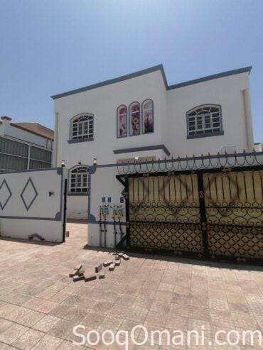 Excellent apartment for rent in South Maabela on Al Noor Street in Al Rahba neighborhood near Al Sahabi Abdullah Mosque