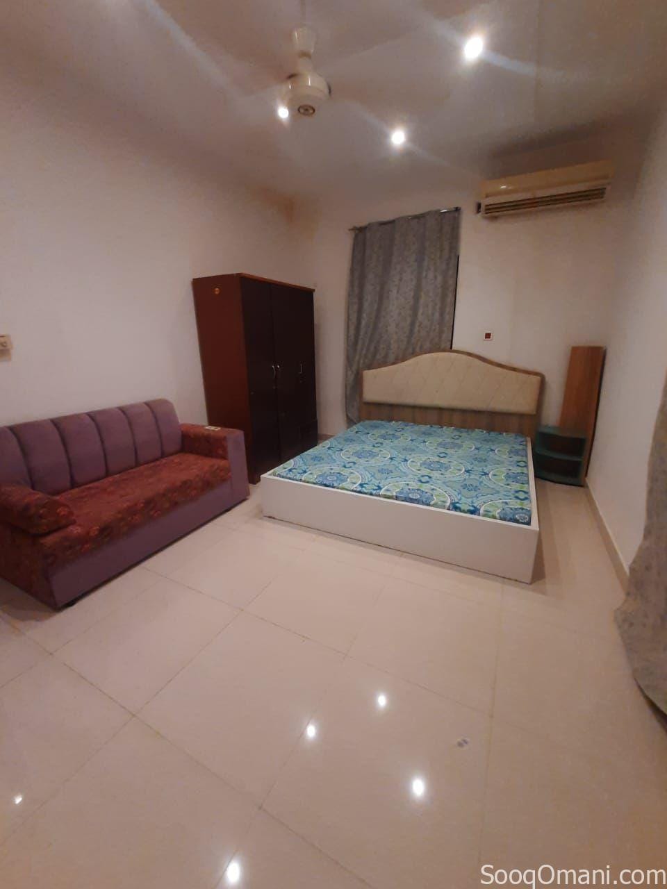 متاح شقق واستديوهات وغرف مفروش وغير مفروش للإيجار