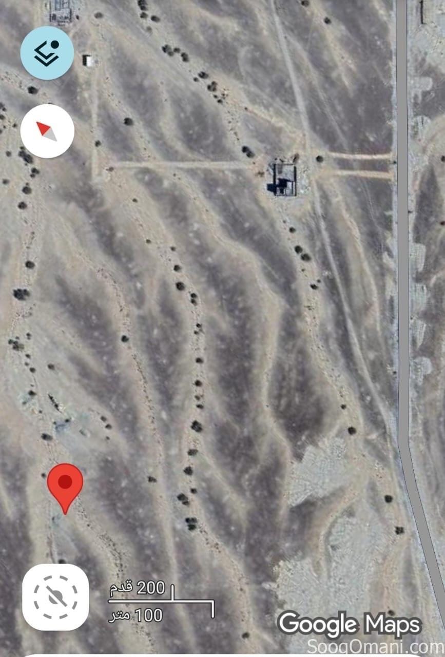 Residential land in Al Amerat, Al Nahda City, Block 18, semi-corner plot, suitable for investment or construction