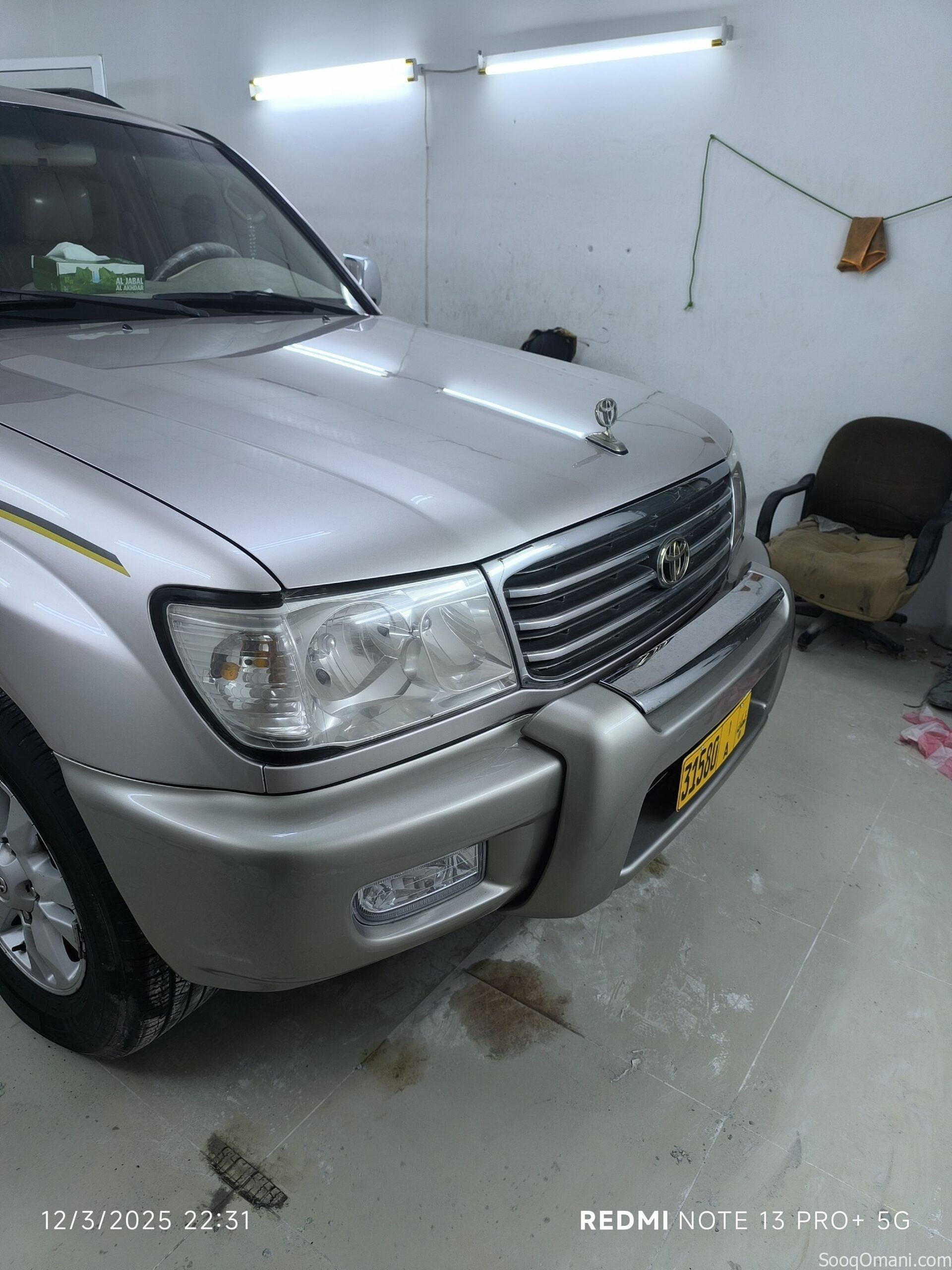 للبيع لاند كروزر ٩٨ وارد رقم واحد أموره طيبه جير ومكينه والدبل والدفلوك والفتحة شغال مطلوب ٢٥٠٠ لتوا