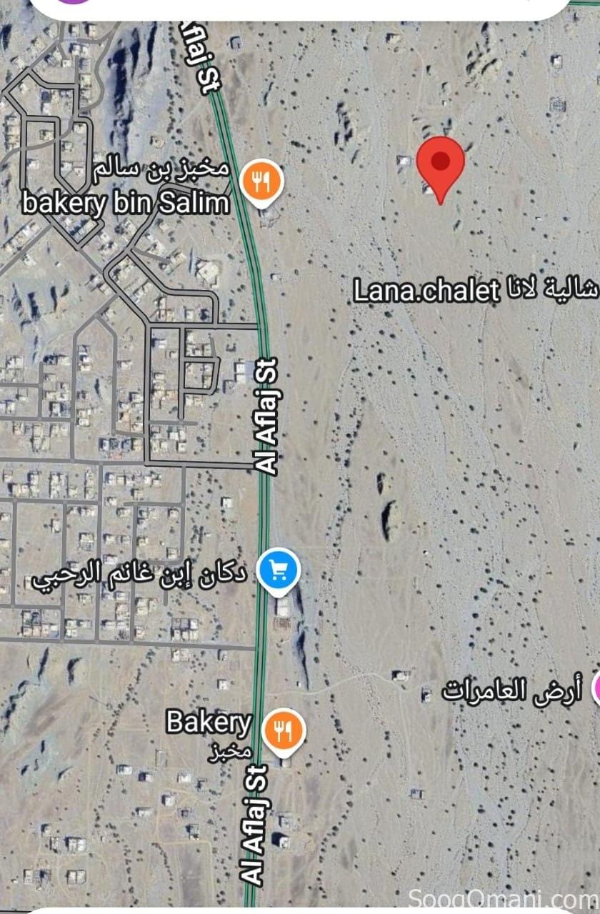 ارض سكنيه في العامرات مدينة النهضة مربع ٧/١ وسط البيوت