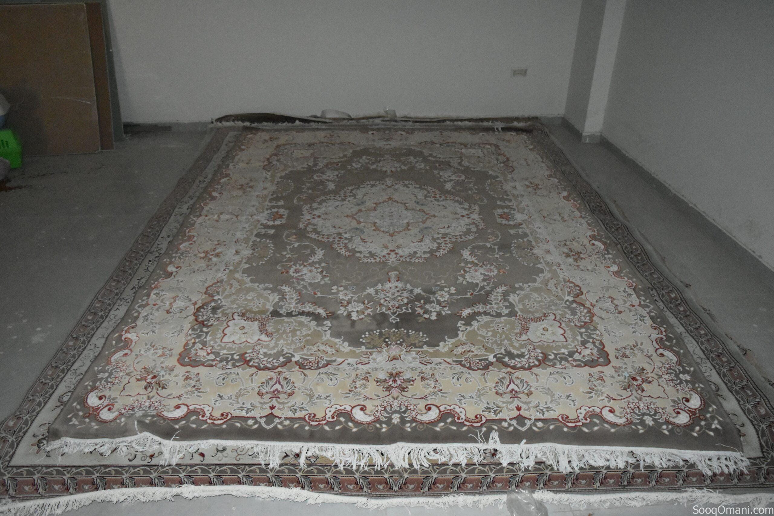 عرض الصاعقة: سجاد إيراني (9 متر) بنصف السعر! 21.99 ريال فقط! SHOCK SALE: Iranian Carpet HALF PRIC
