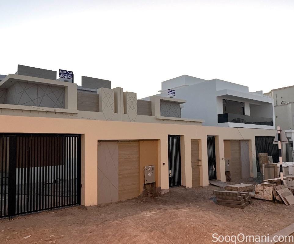 توين فيلا عصريه للبيع