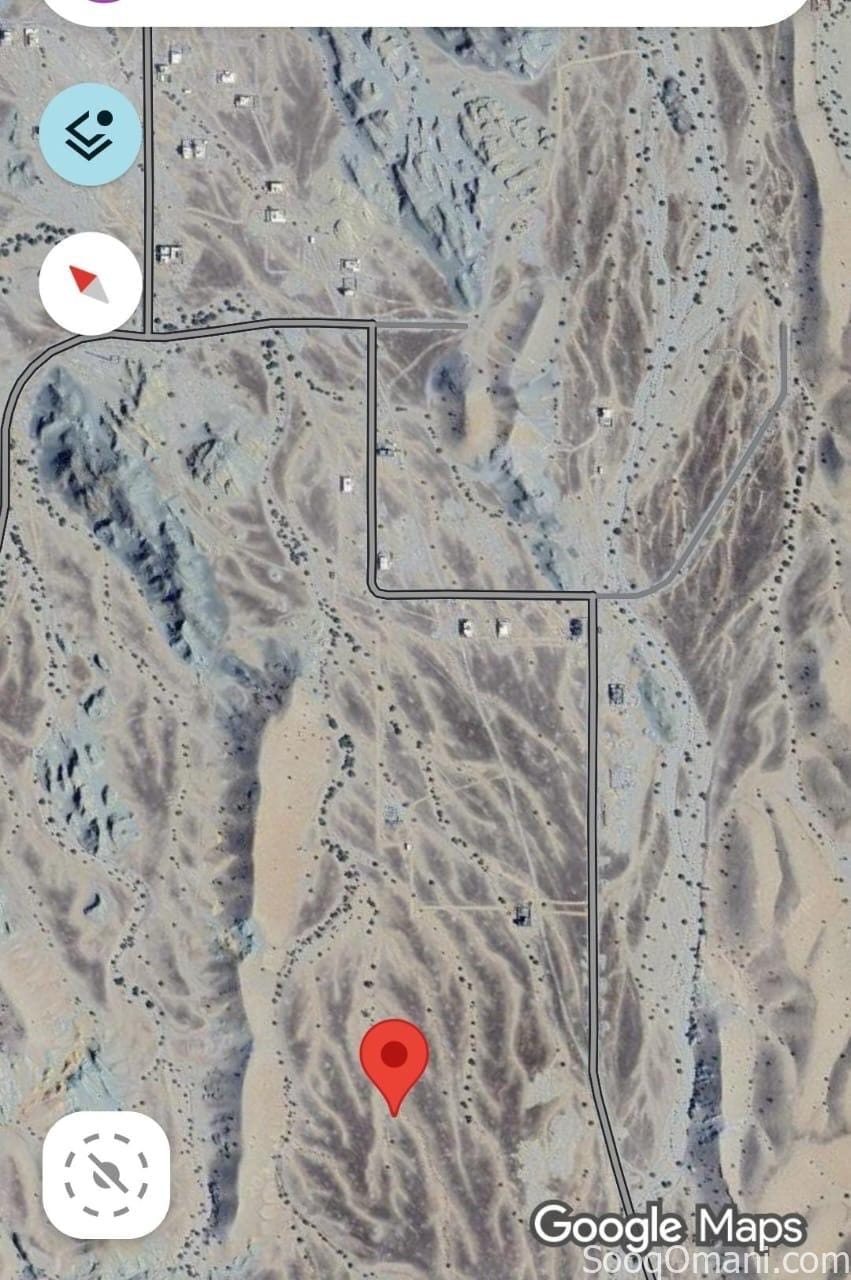 Residential land in Al Amerat, Al Nahda City, Block 18, semi-corner plot, suitable for investment or construction