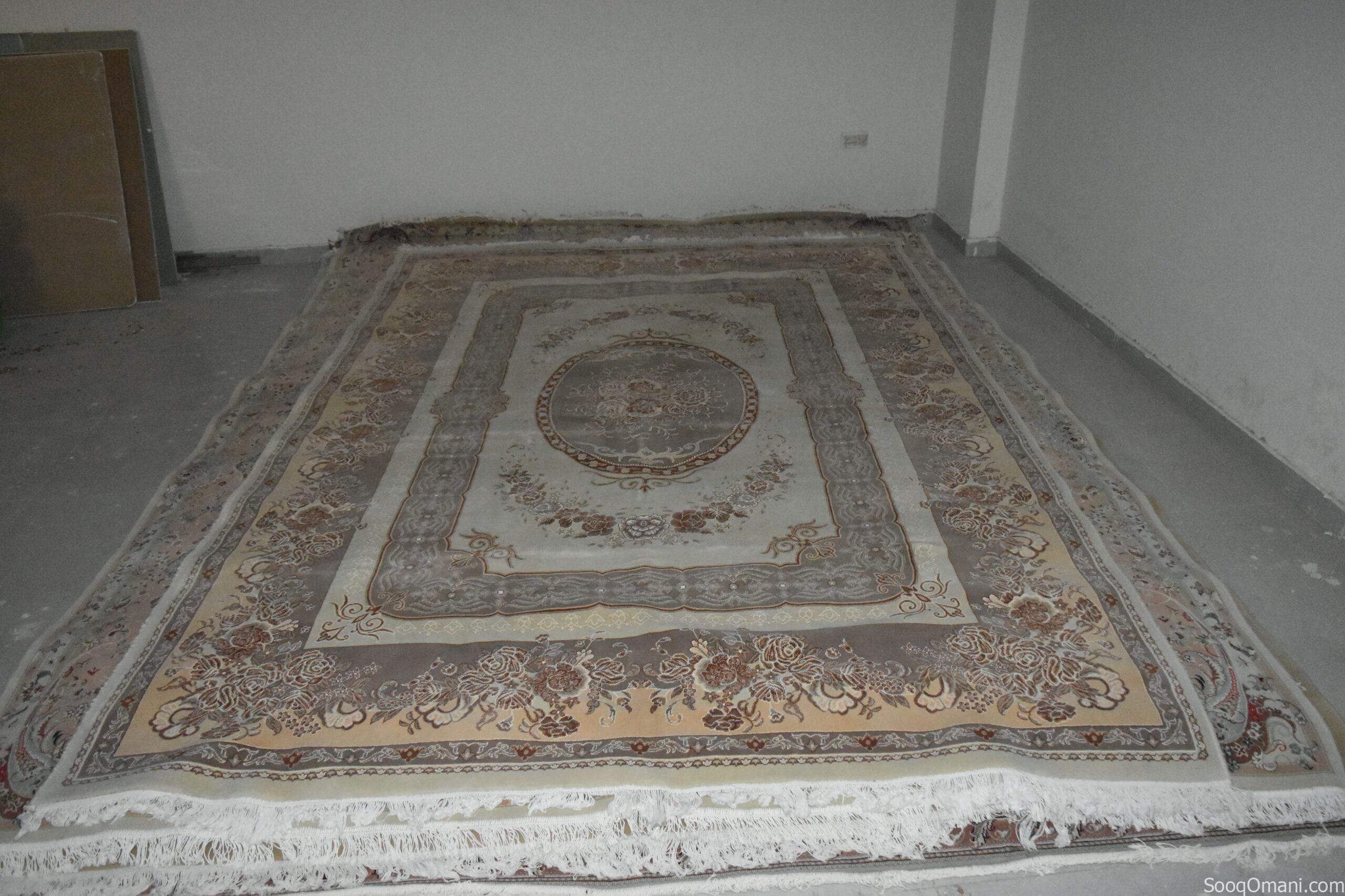 عرض الصاعقة: سجاد إيراني (9 متر) بنصف السعر! 21.99 ريال فقط! SHOCK SALE: Iranian Carpet HALF PRIC