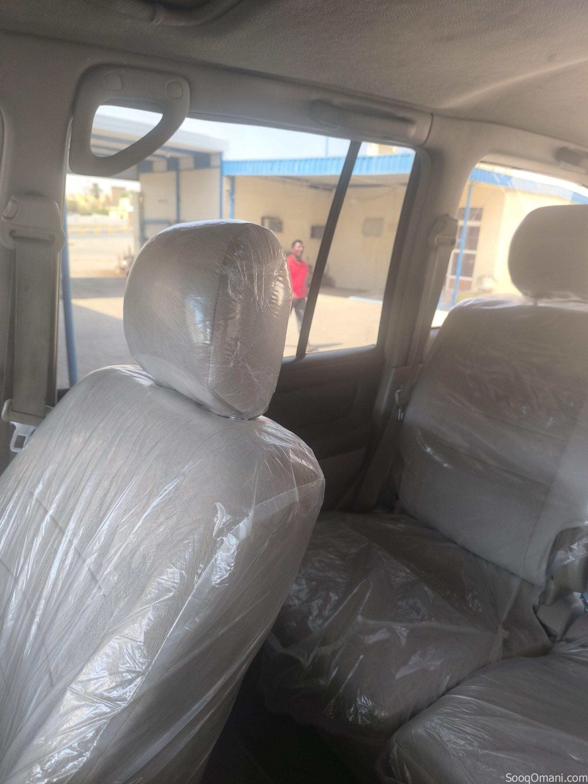 For sale: 1998 Land Cruiser, top-of-the-line import, in excellent condition. Engine, transmission, 4×4, differential lock, and sunroof all working