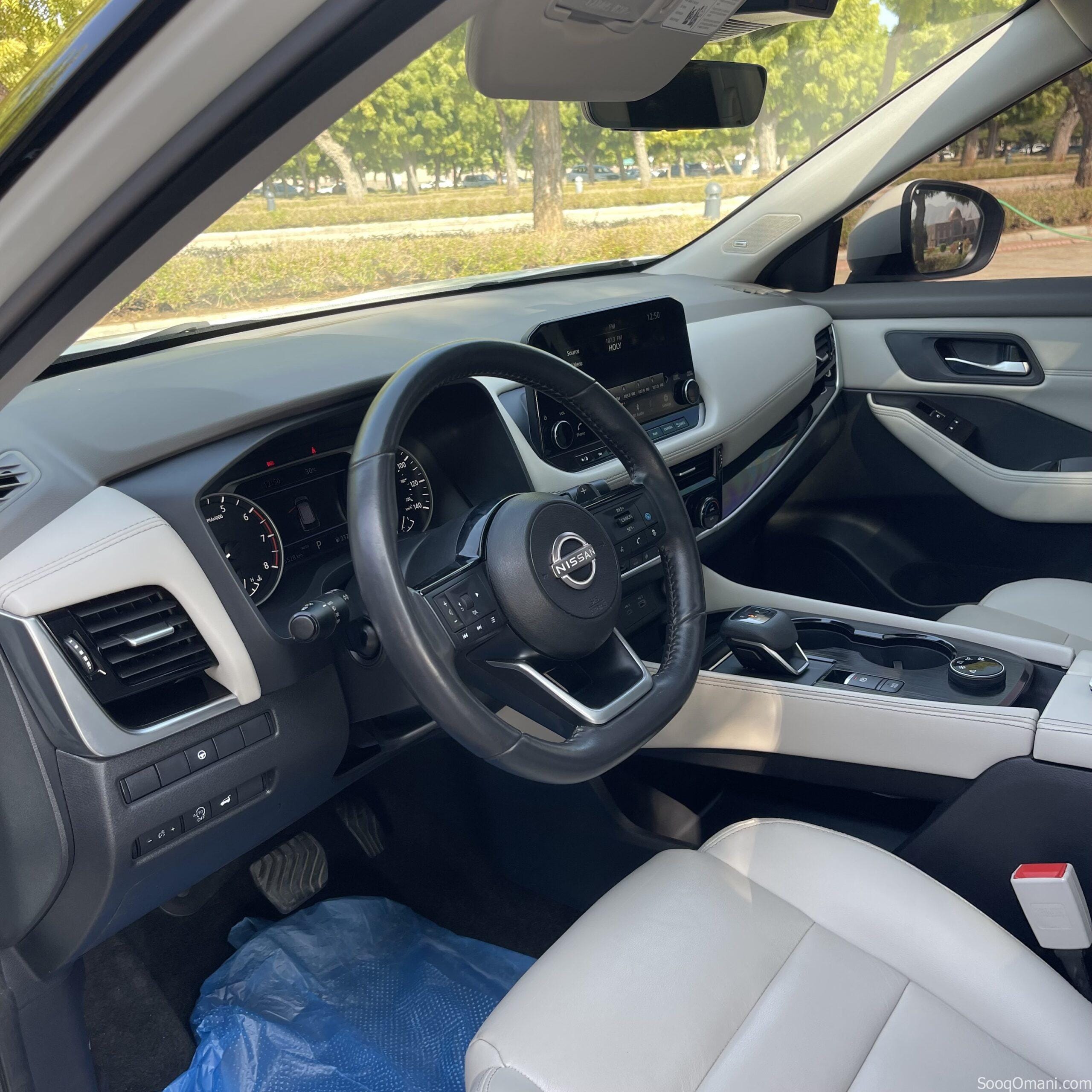 نيسان روج 2023