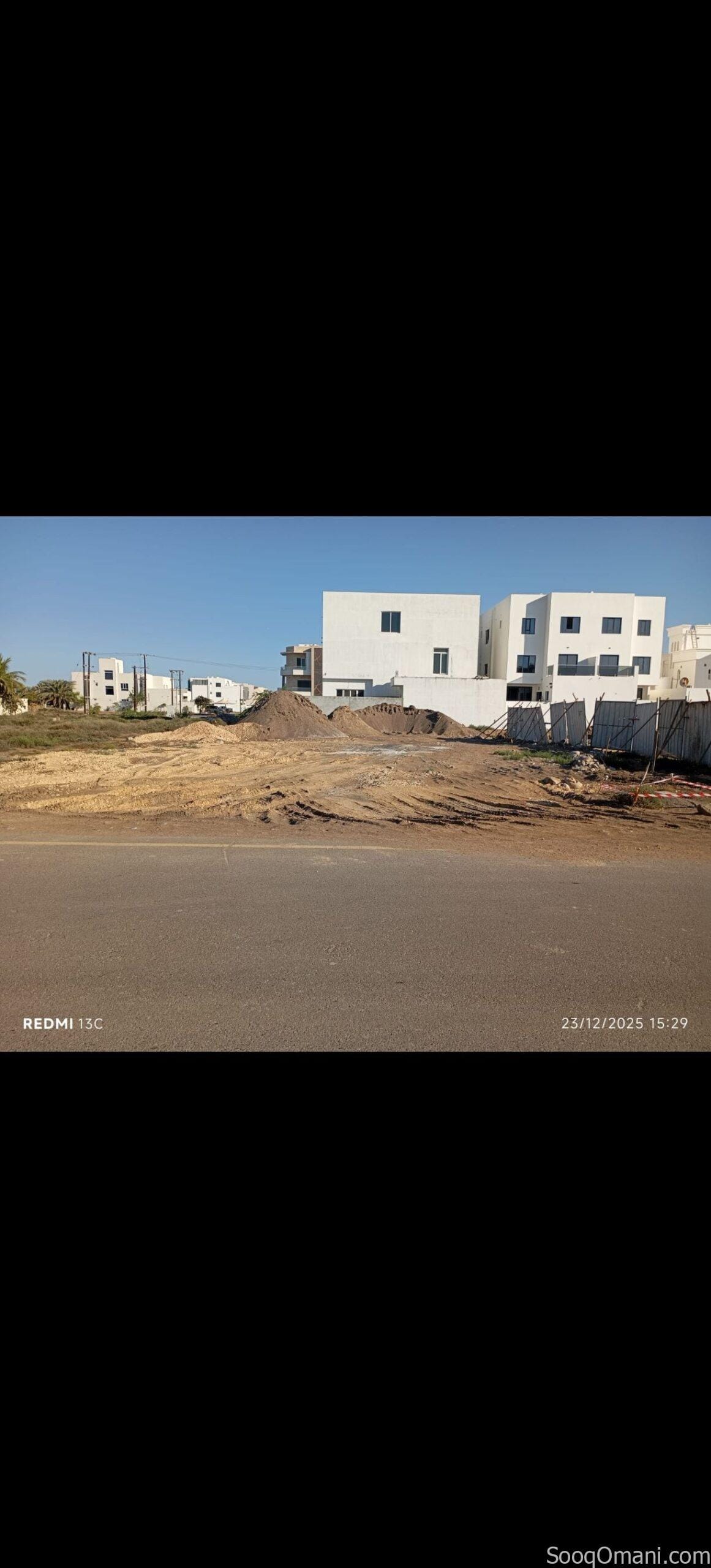 Residential land for sale in Sur Al Hadid, near the Corniche