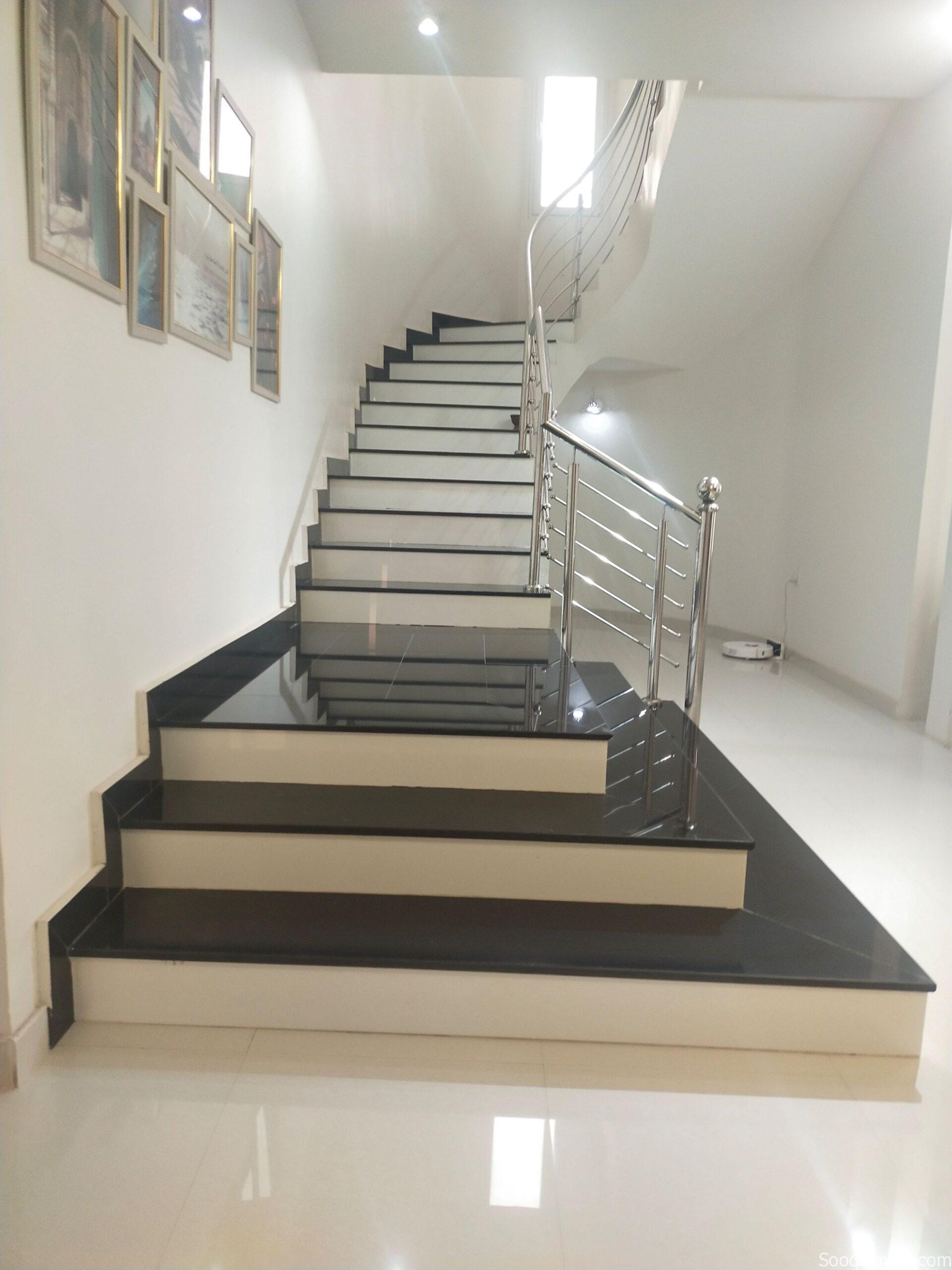 House for sale in Fanja-Al Seih Al Ahmar 2, towards Muscat, 10 minutes from the Muscat Expressway