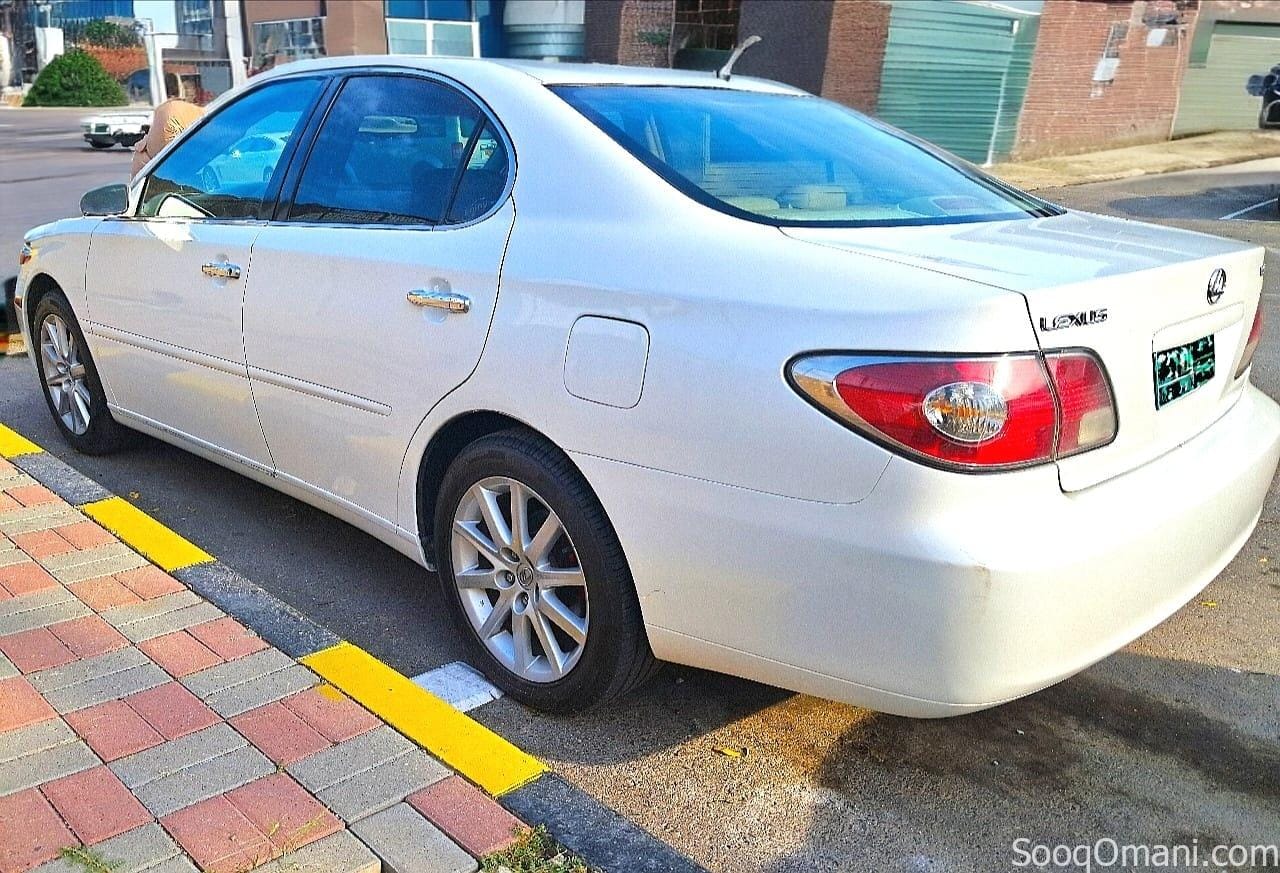 2004 LEXUS ES 330
