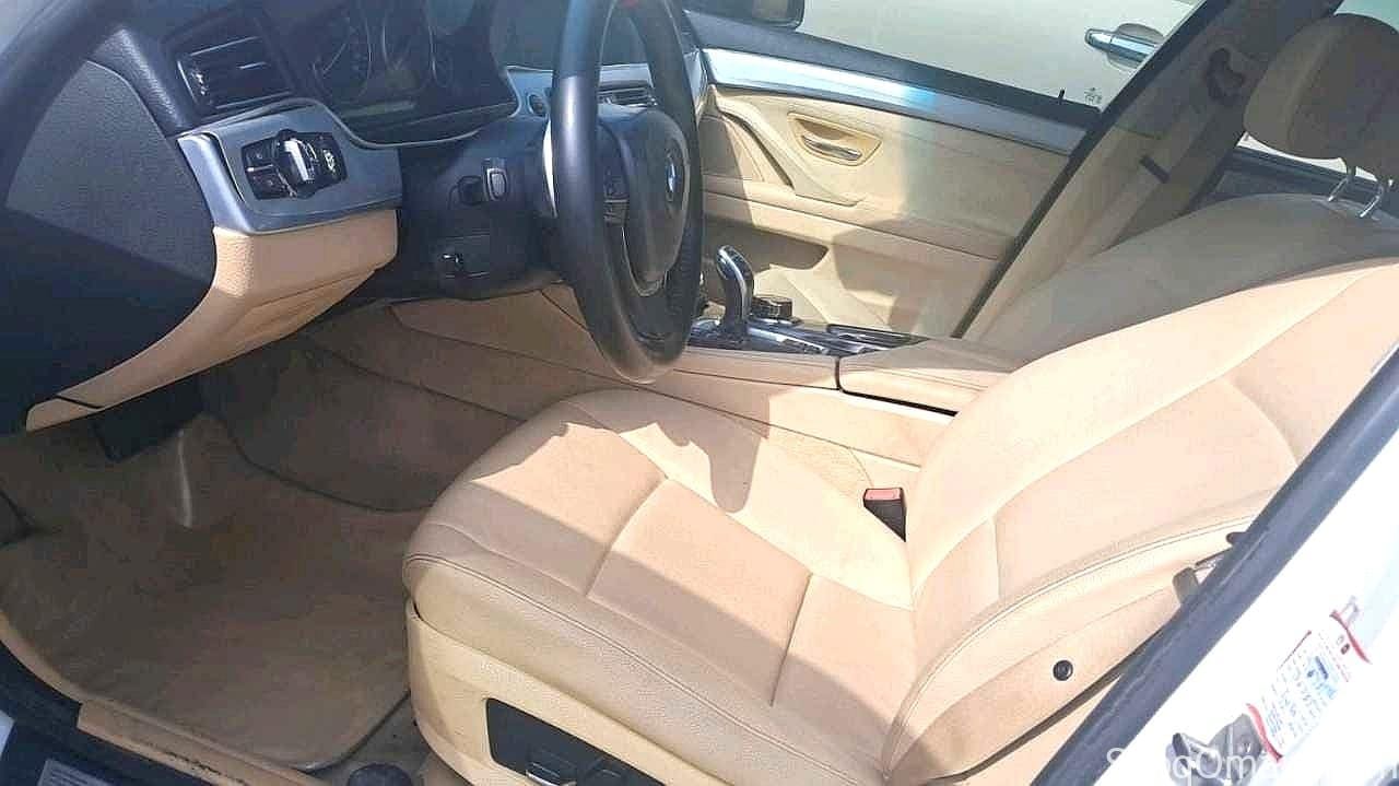 2011 BMW 5 SERIES 523