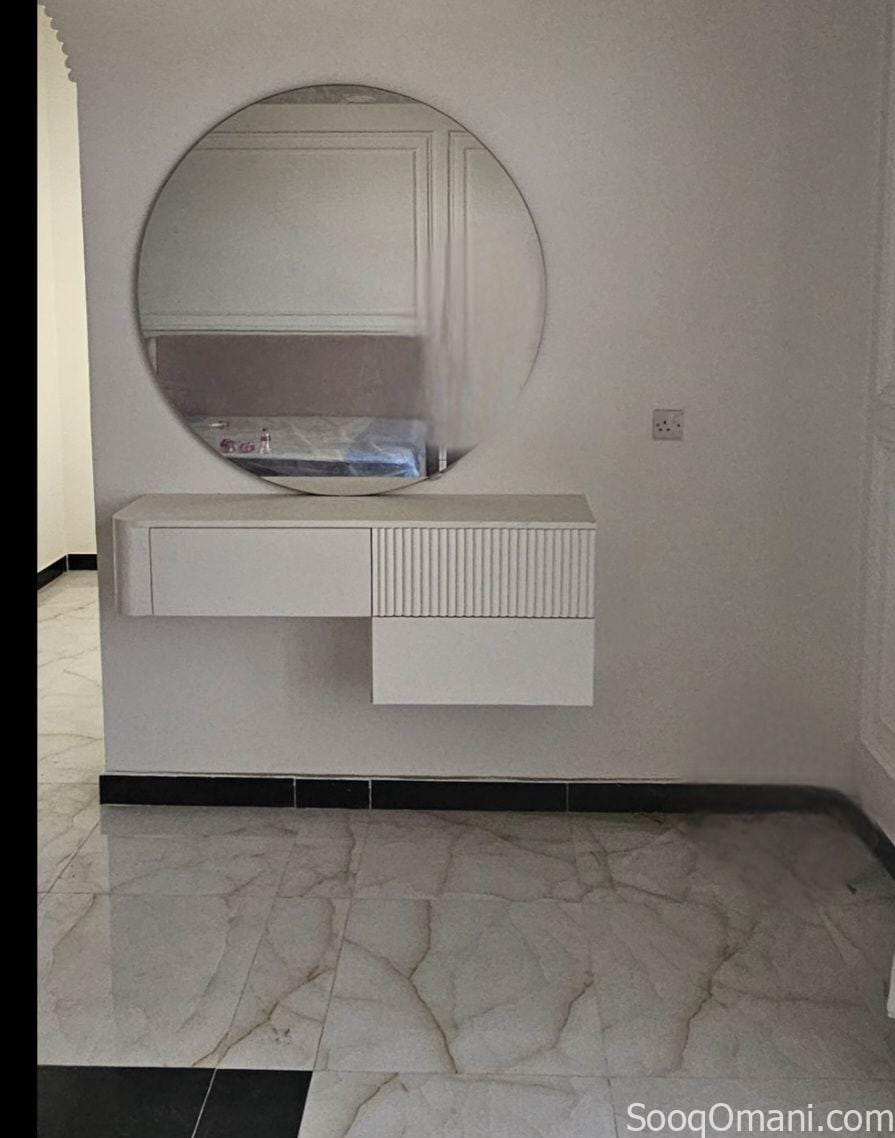 Dressing table for sale