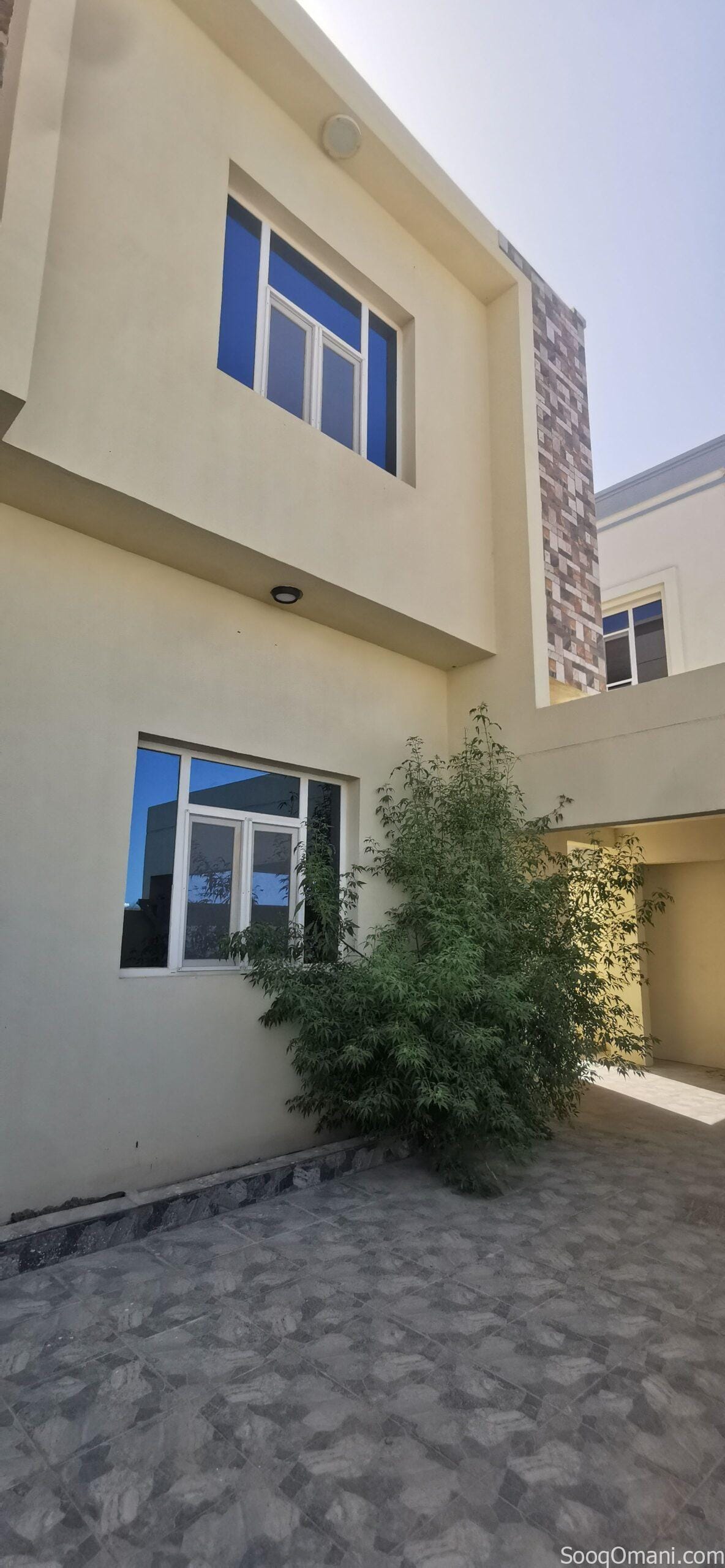 فيلا راقية للبيع في بوشر العوابي مساحة 421 متر