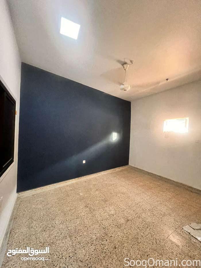 شقة للإيجار في الحمرية