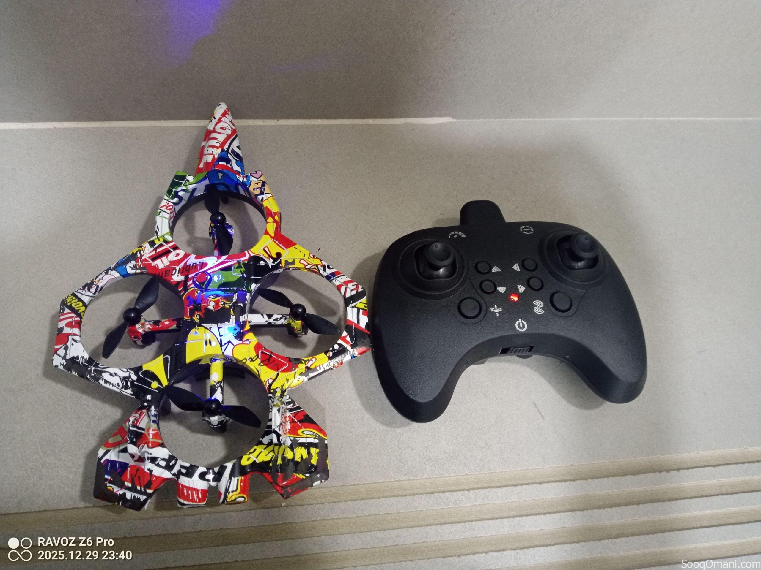 Long-range electronic toy aircraft