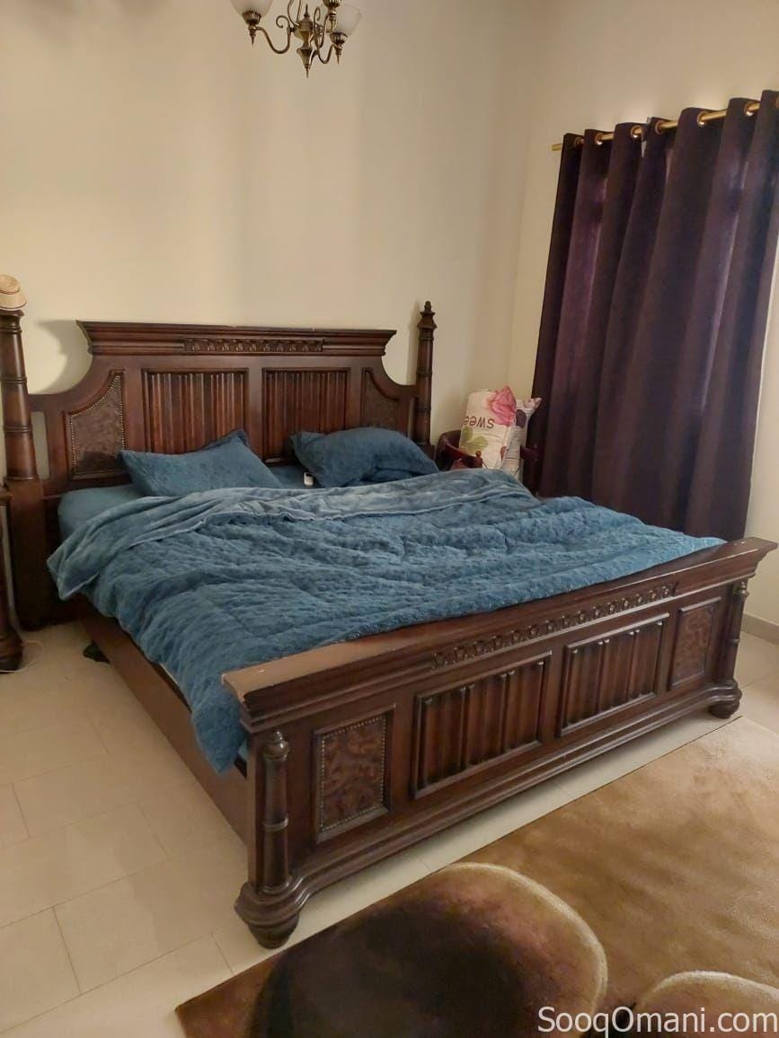 طقم غرفة نوم للبيع