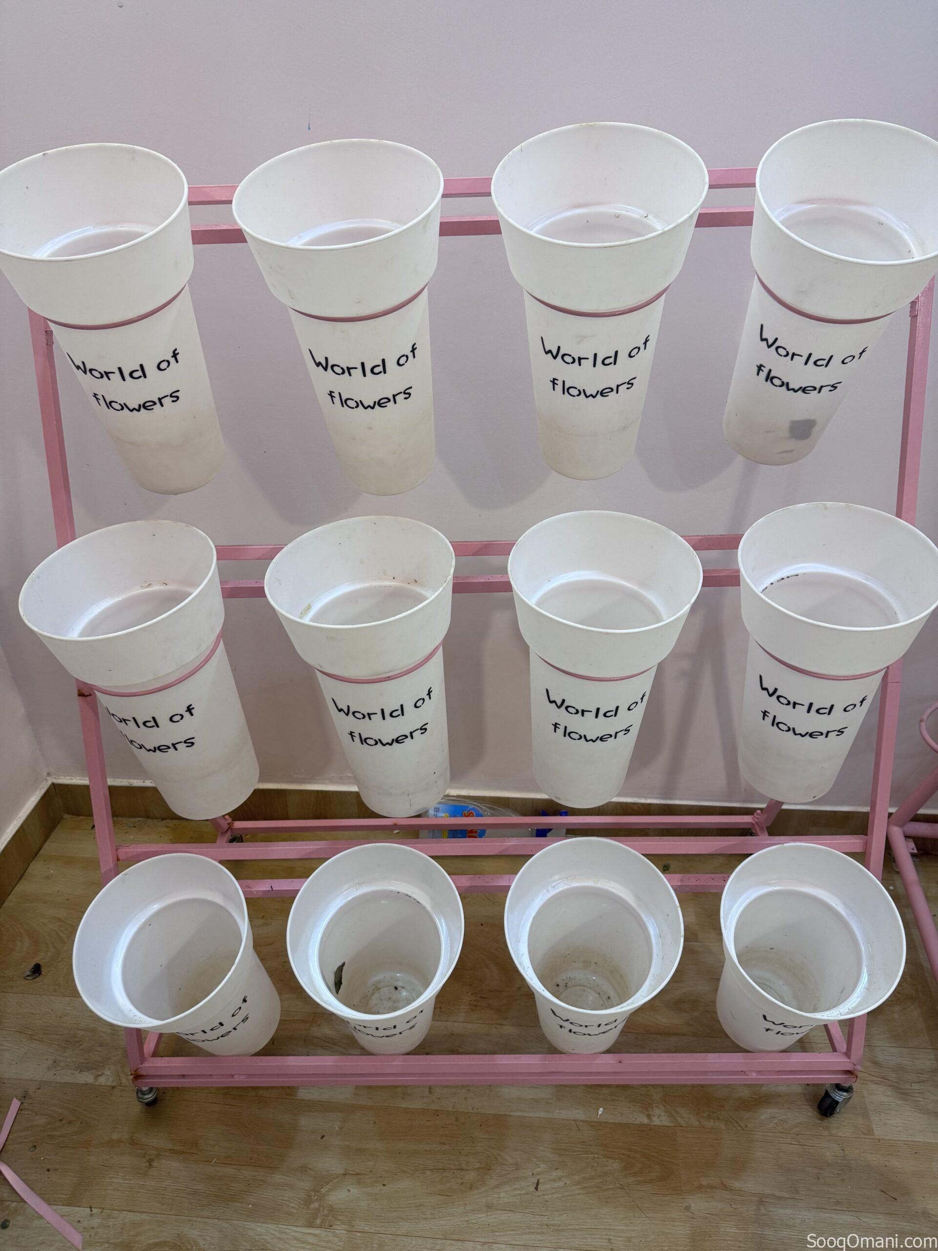 حامل زهور صغير