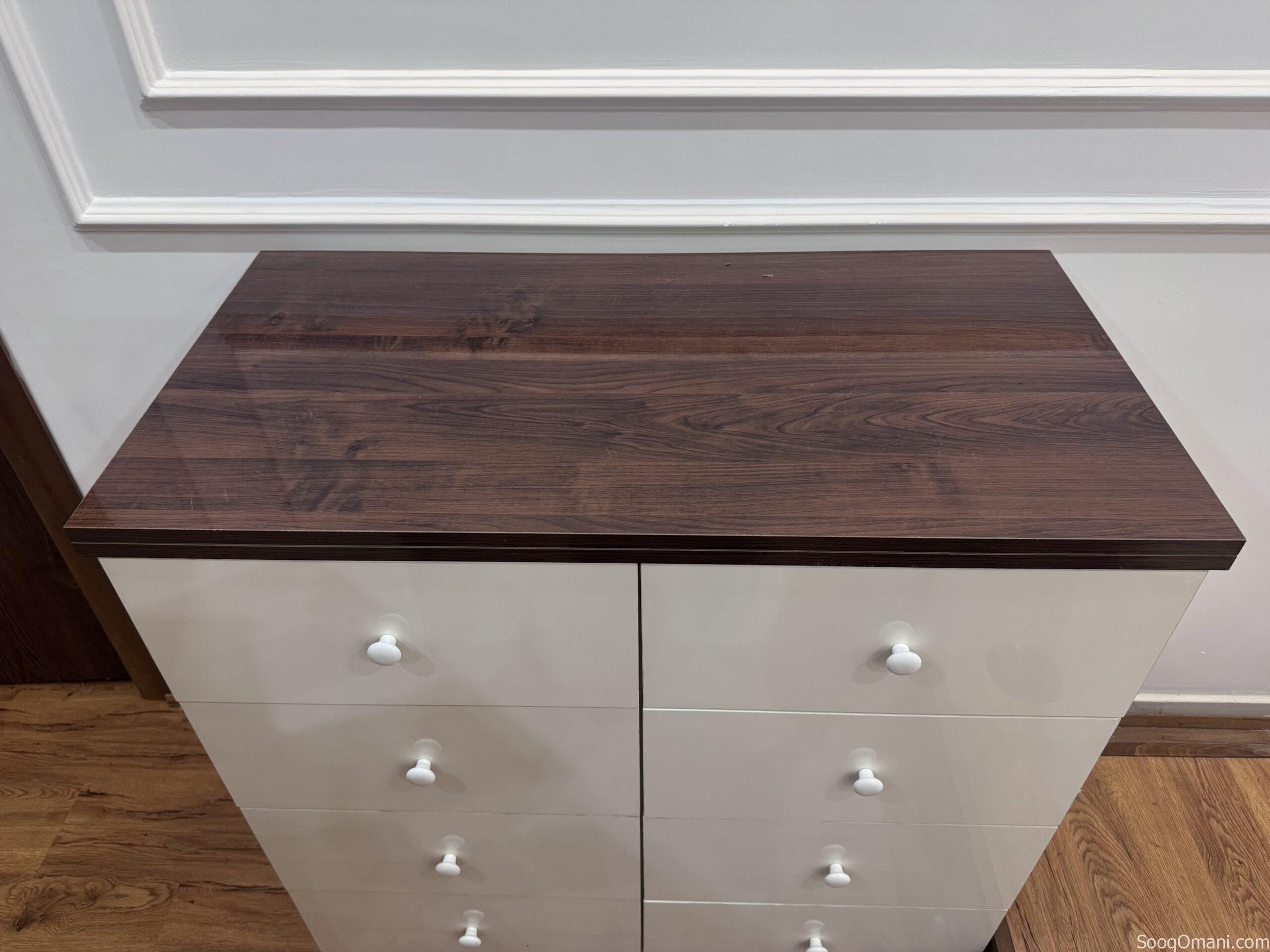 طقم من خزانتين بأدراج بيضاء