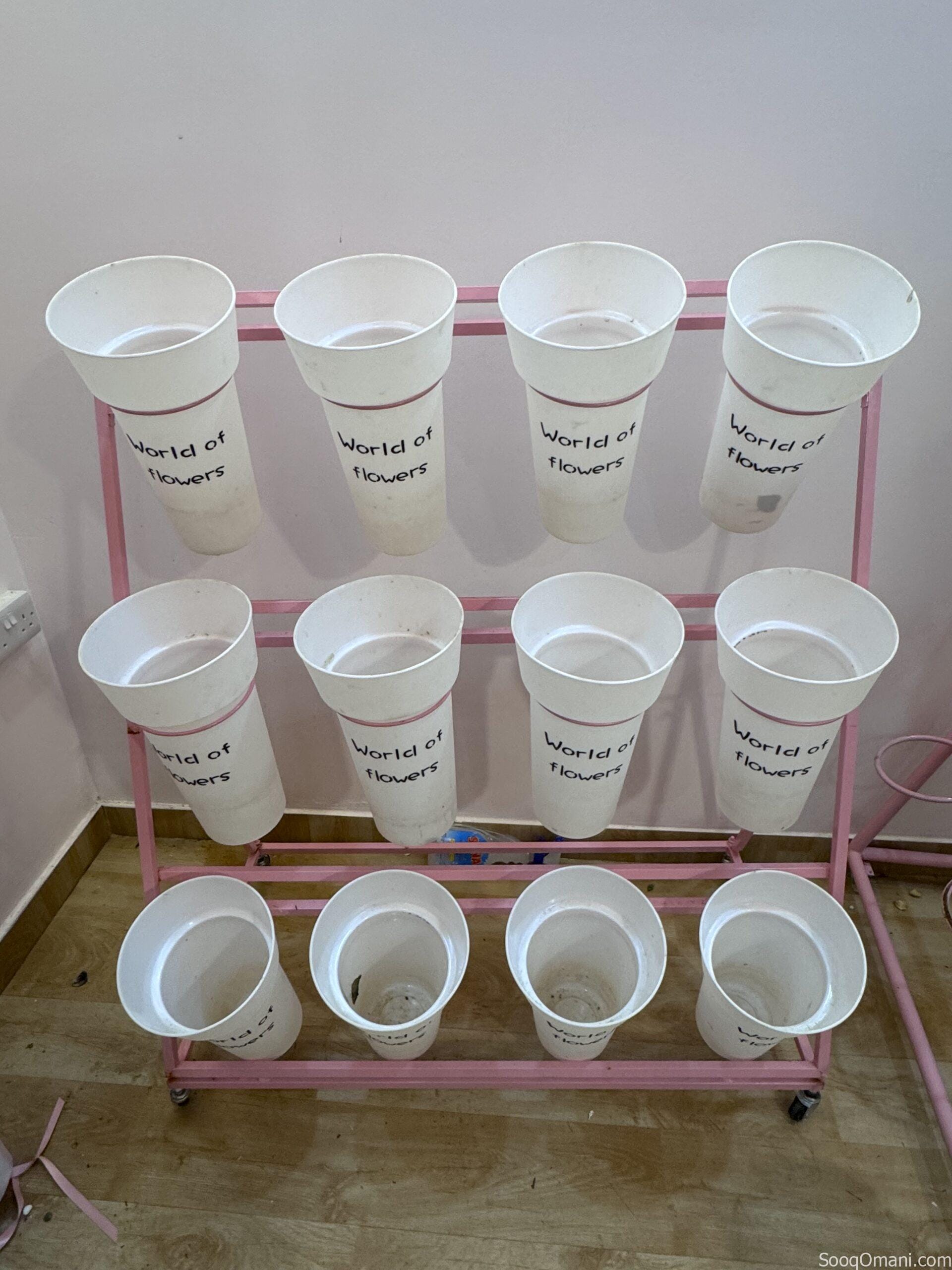 حامل زهور صغير