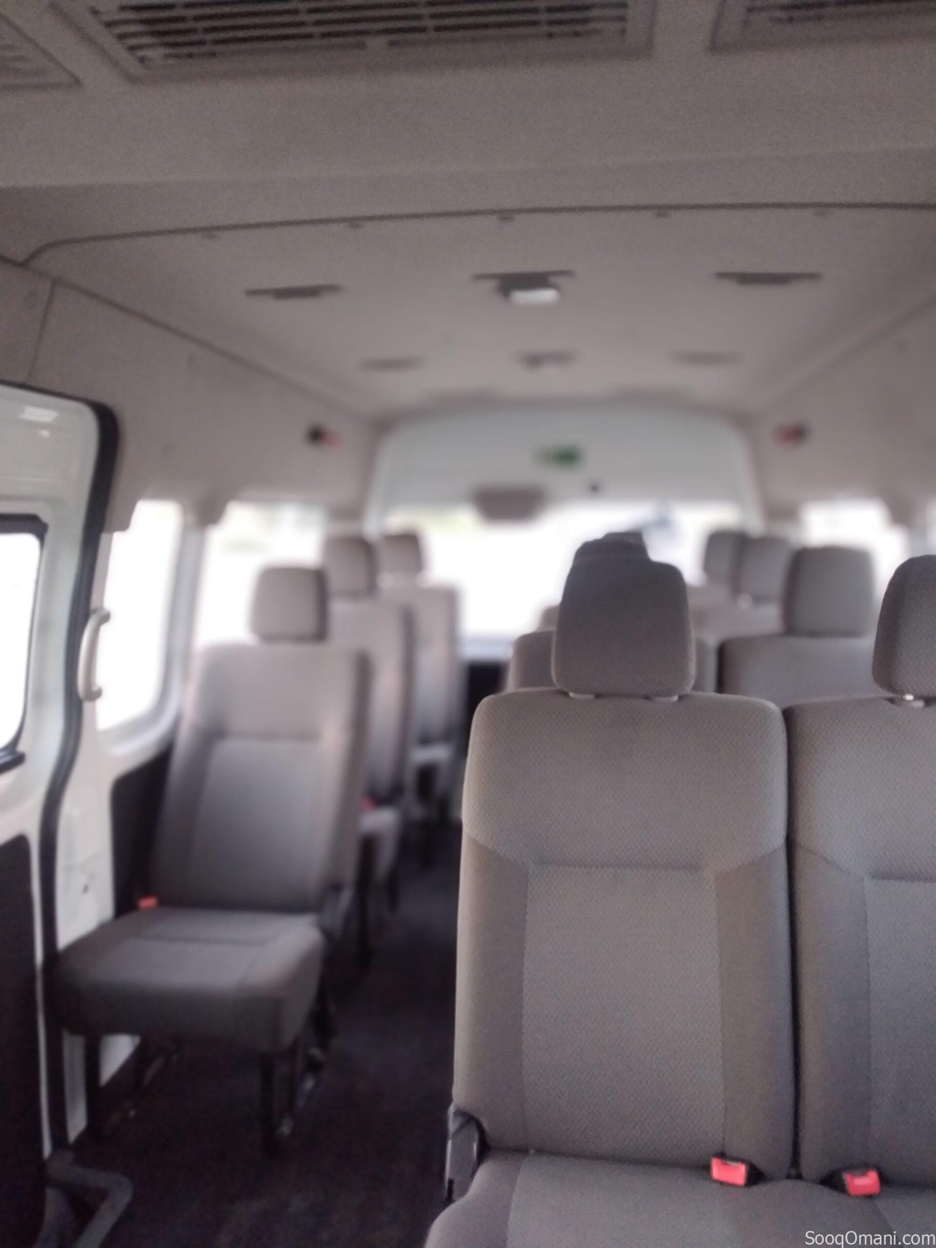 باص نيسان موديل 2022