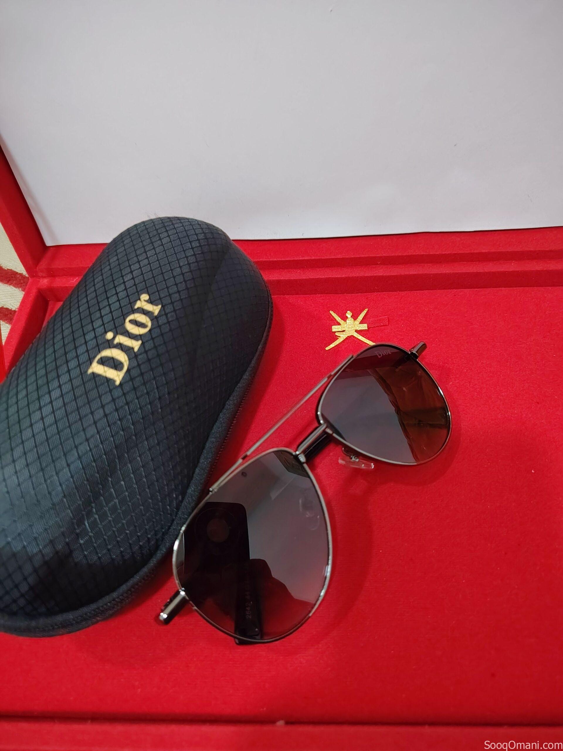 Glasses with a gift and delivery