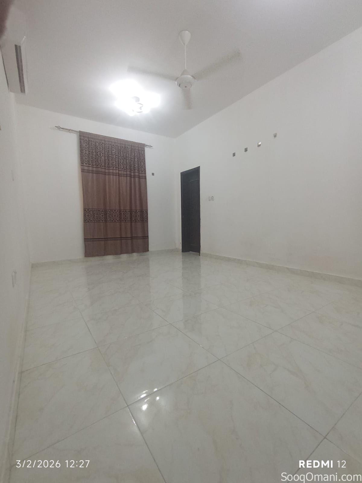 Room for rent in Al Khoudh 6