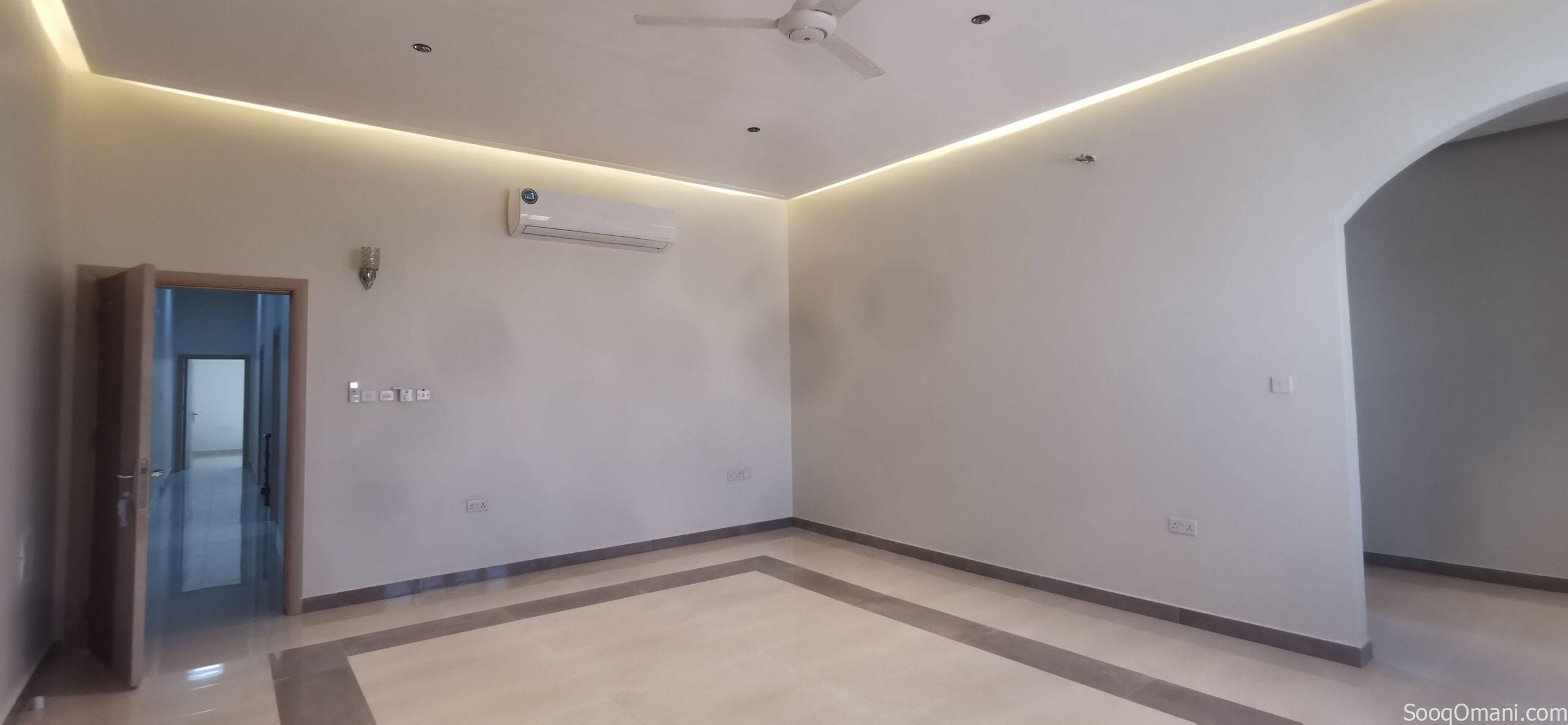 Luxury villa for sale in Bousher Al Awabi, area 421 meters