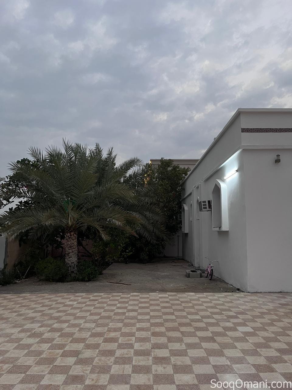 بيت للبيع في بركاء / النعمان