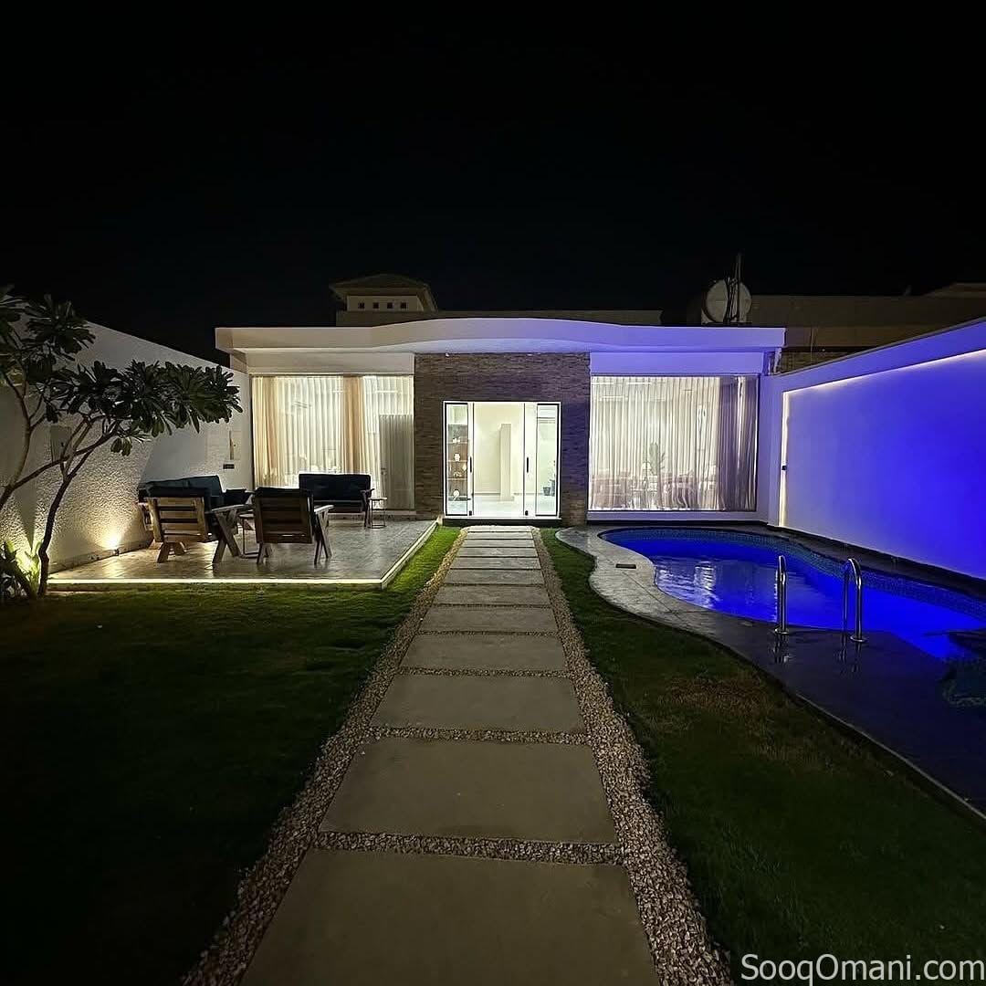 استراحه بركاء للايجار اليومي 50ريال مع المبيت