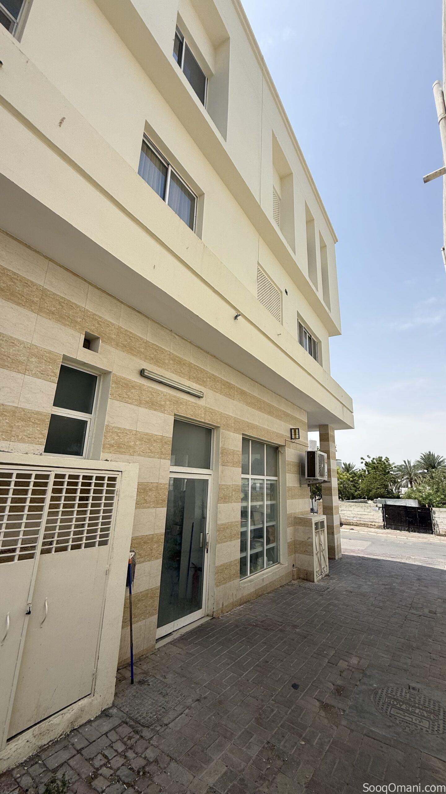 بناية للبيع سكني تجاري العامرات