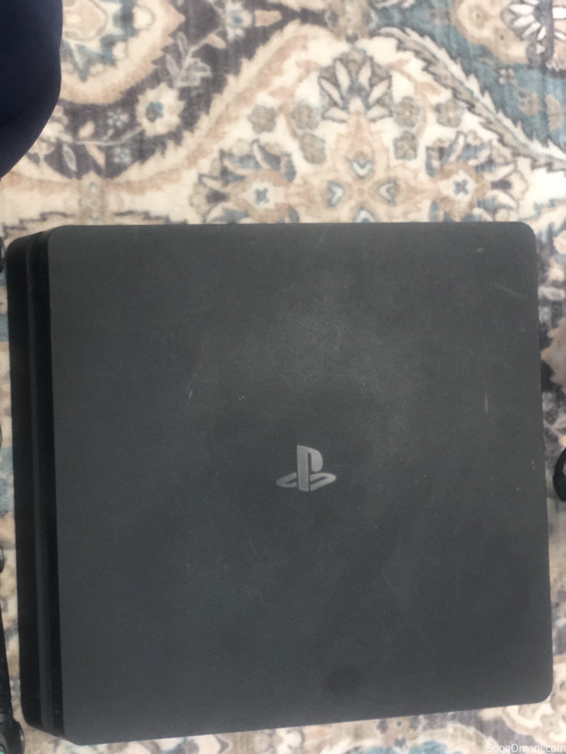 بلاي ستيشن فور مخزن نضيف مره