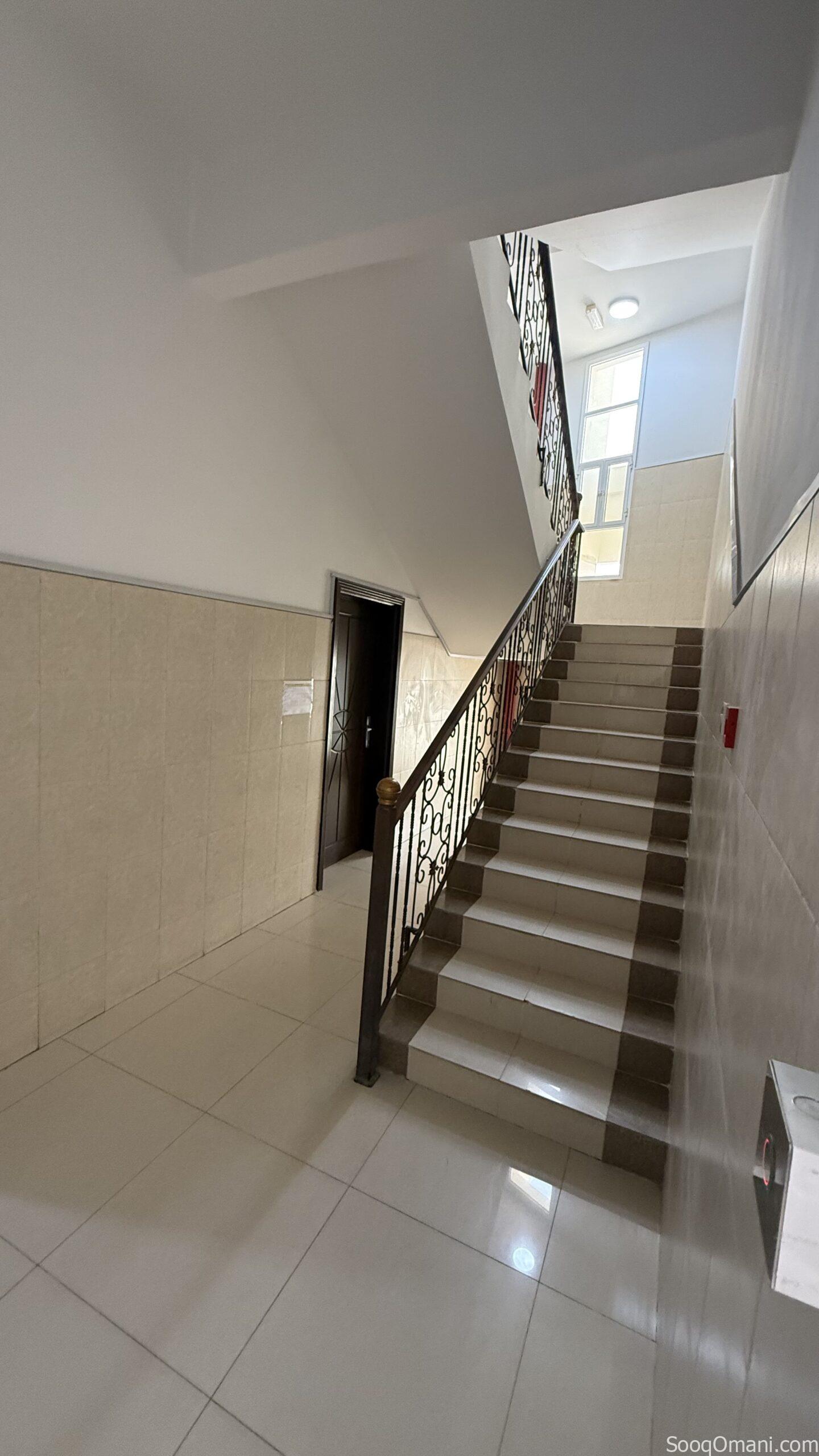 بناية للبيع سكني تجاري العامرات