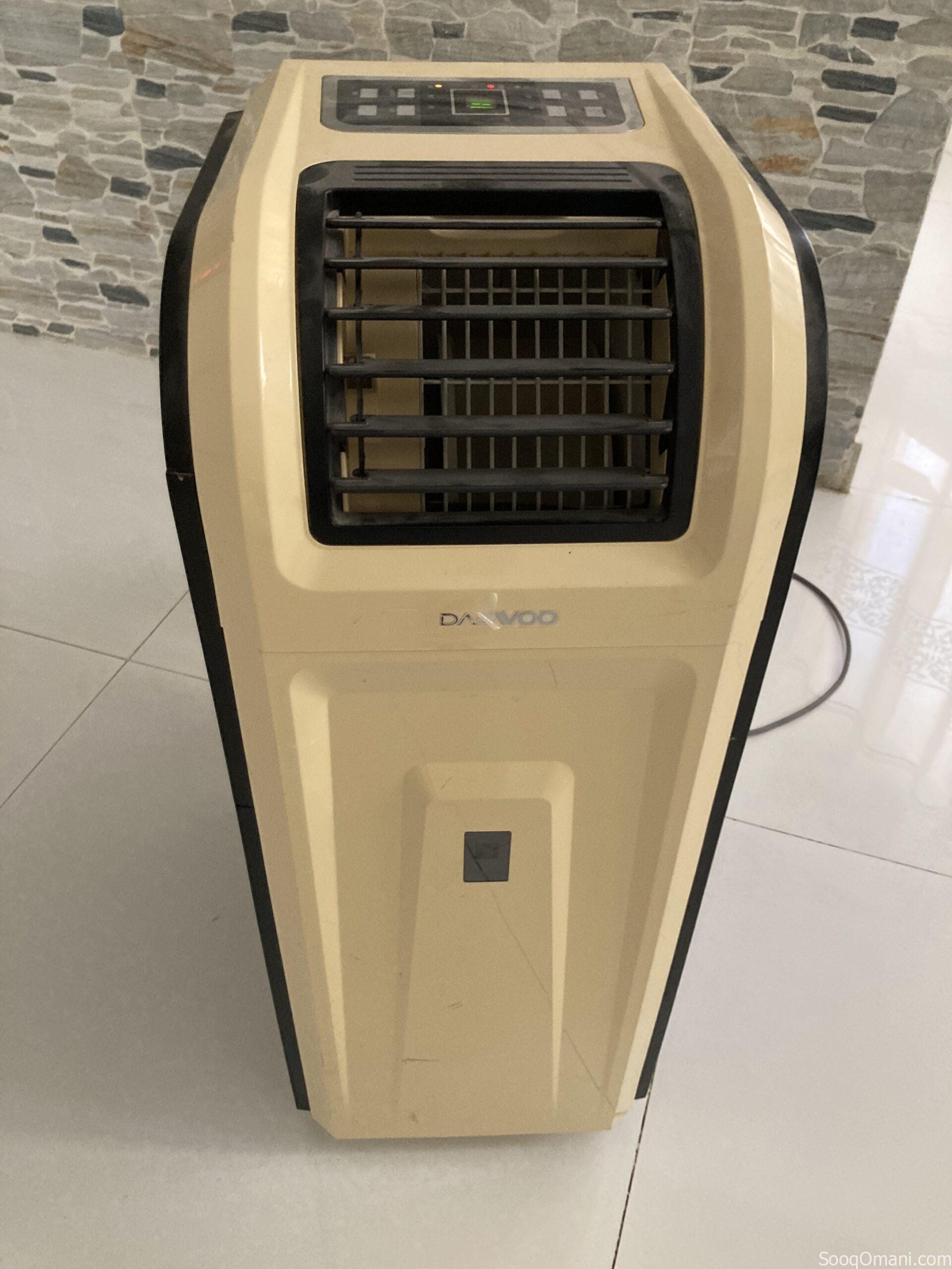 ‏مكيف تبريد متنقل طن واحد مستعمل بحالة جيدة جدا للبيع