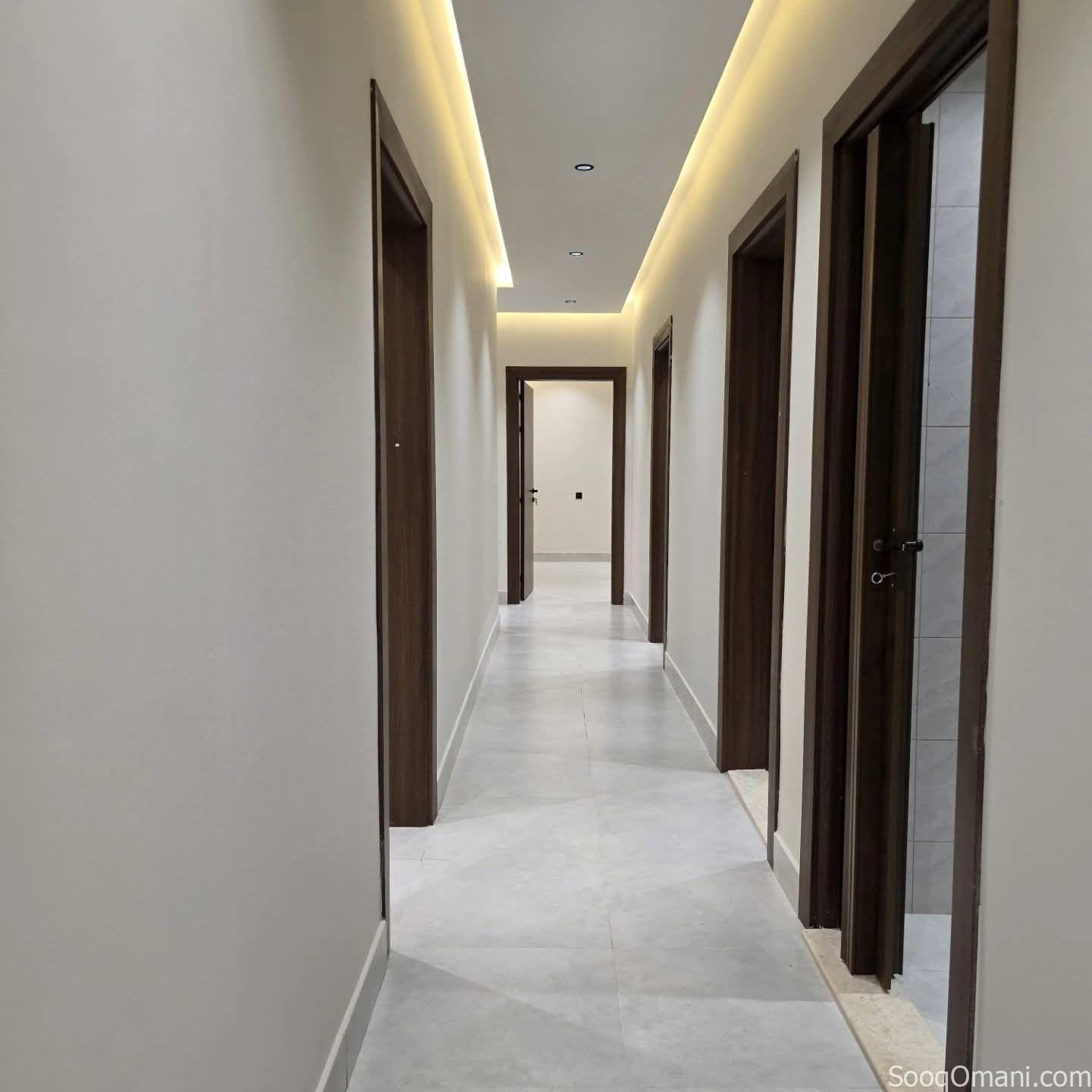 شقة للايجار في مسقط الخوض 165 ريال