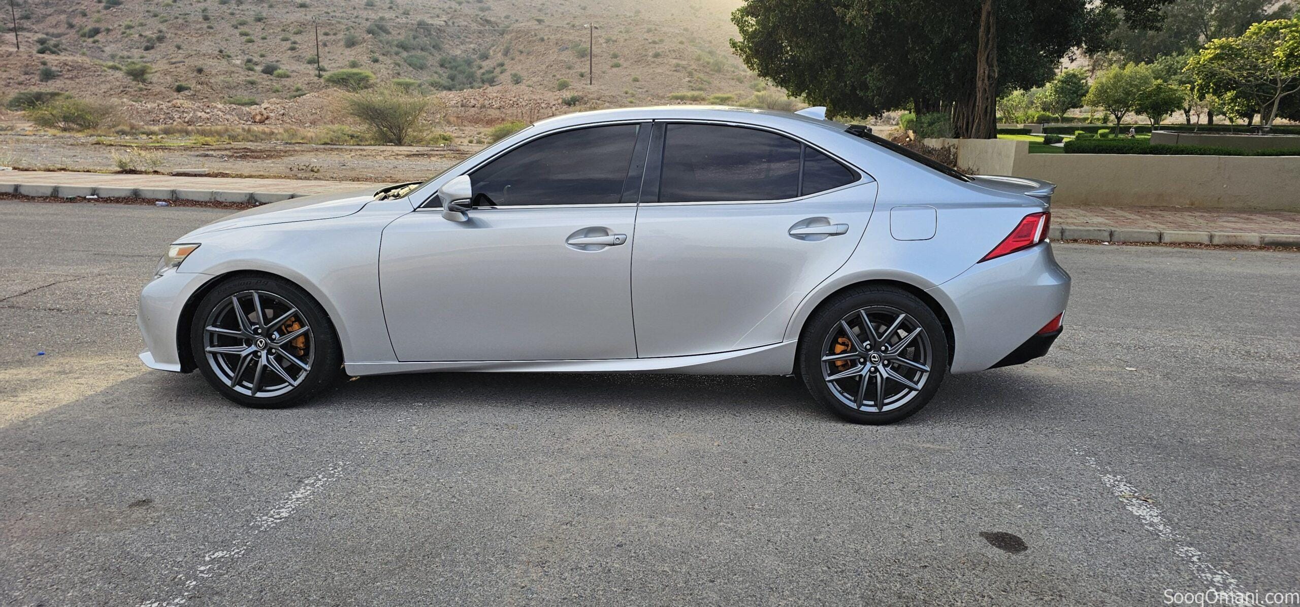 للبيع لكزس Is 2014