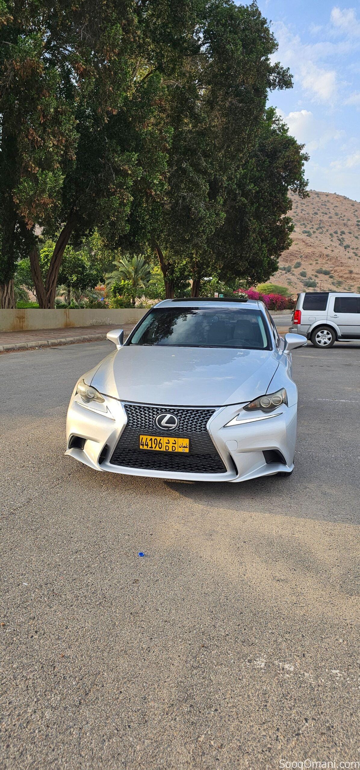 للبيع لكزس Is 2014