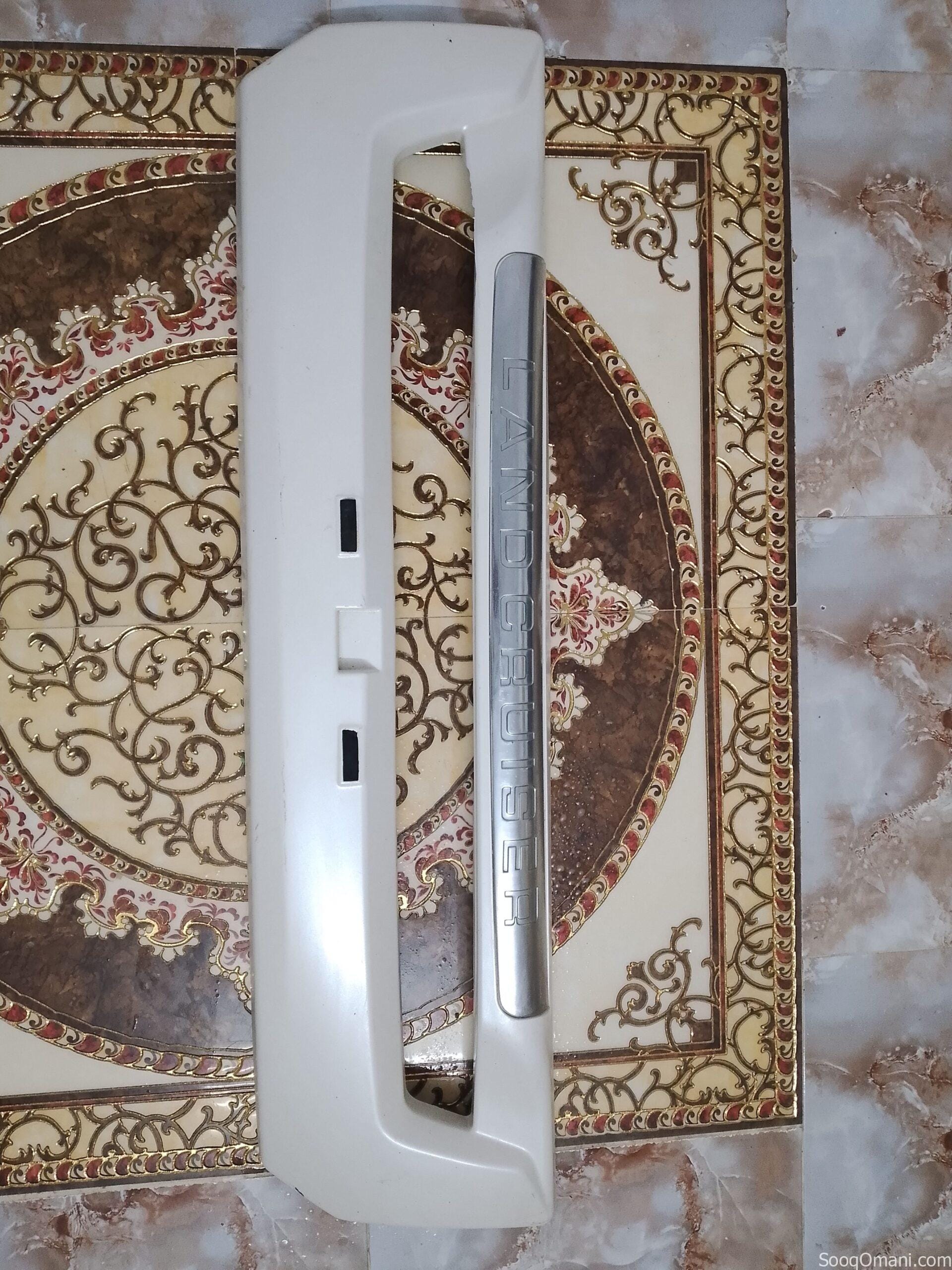 قطع غيار لاندكروزر