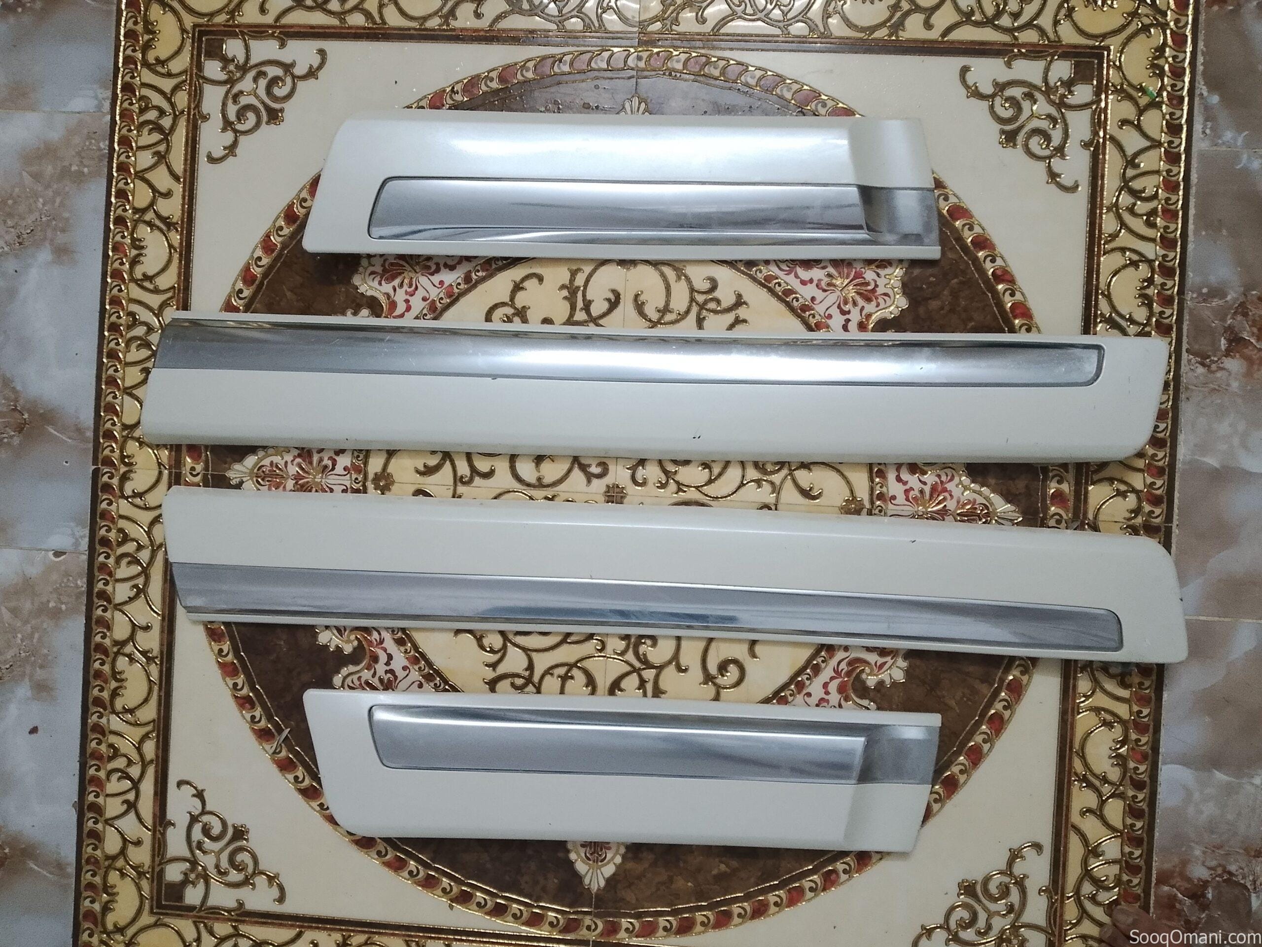 قطع غيار لاندكروزر