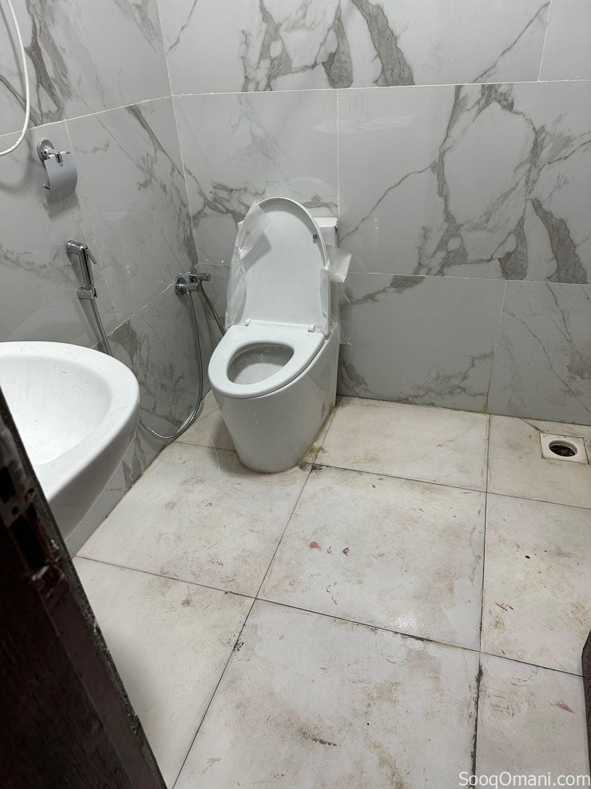 Studio for rent in alkhwier