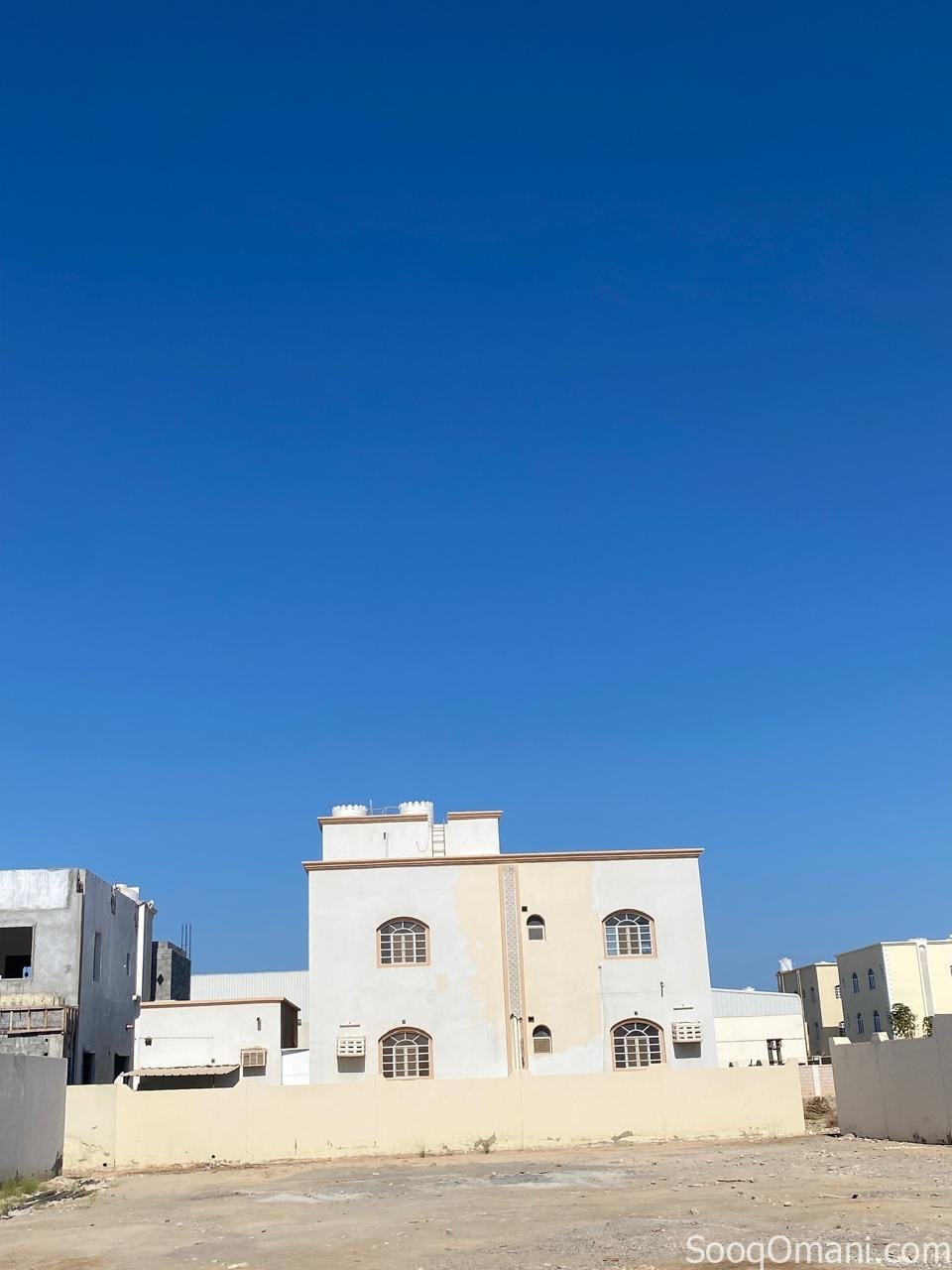 بيت للإيجار – للبيع