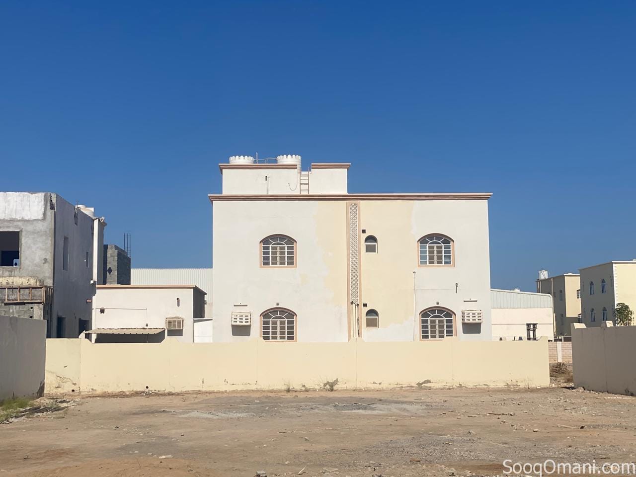 بيت للإيجار – للبيع