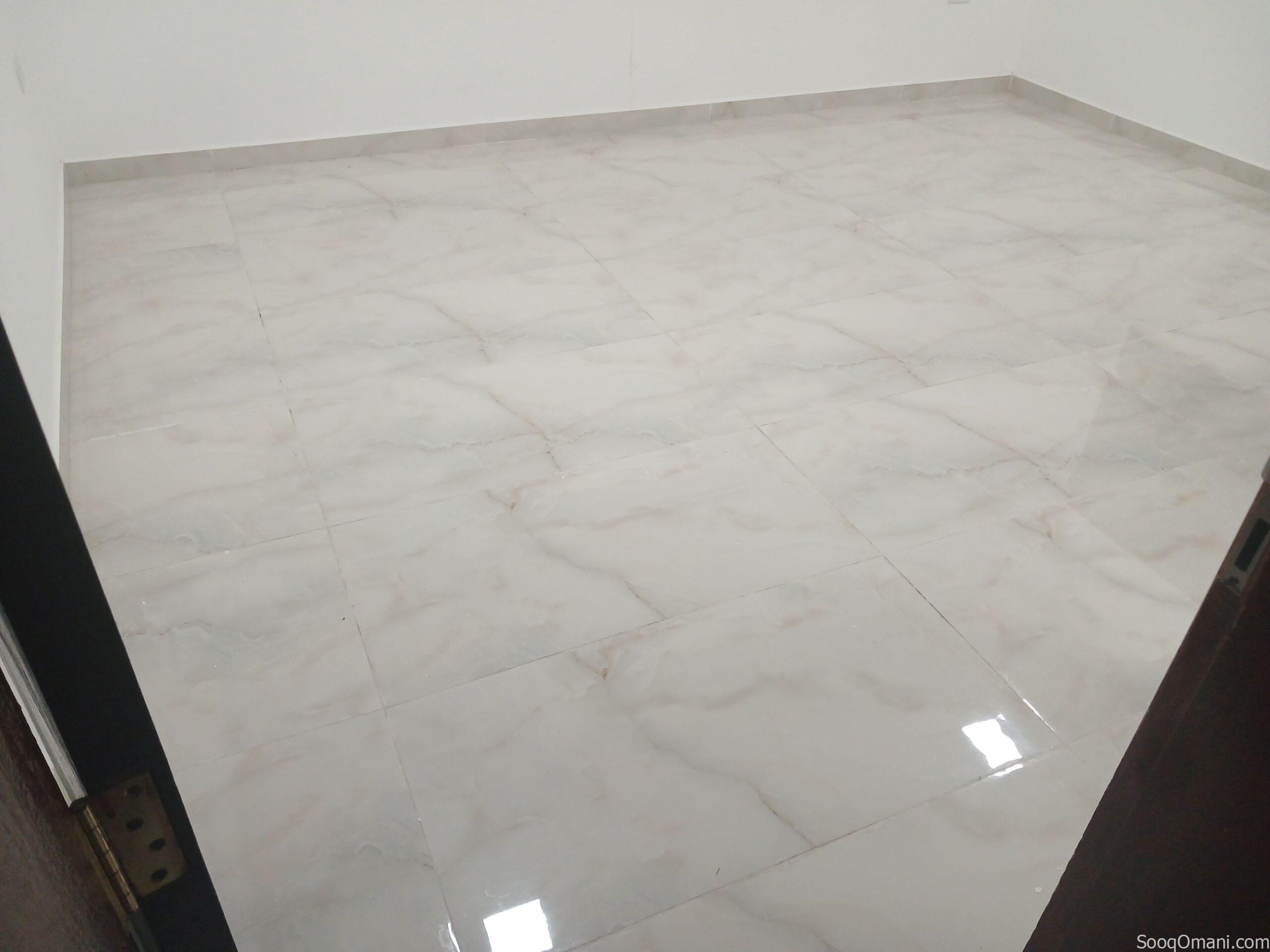 Room for rent in alkhwier
