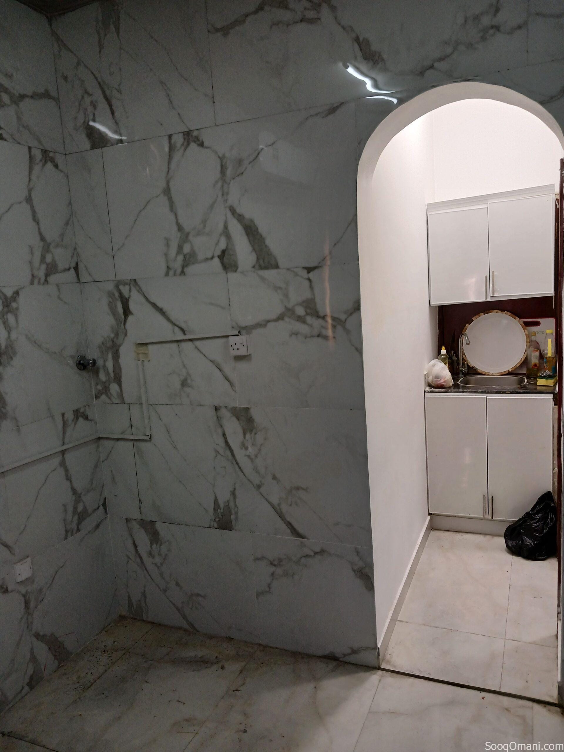 Room for rent in alkhwier