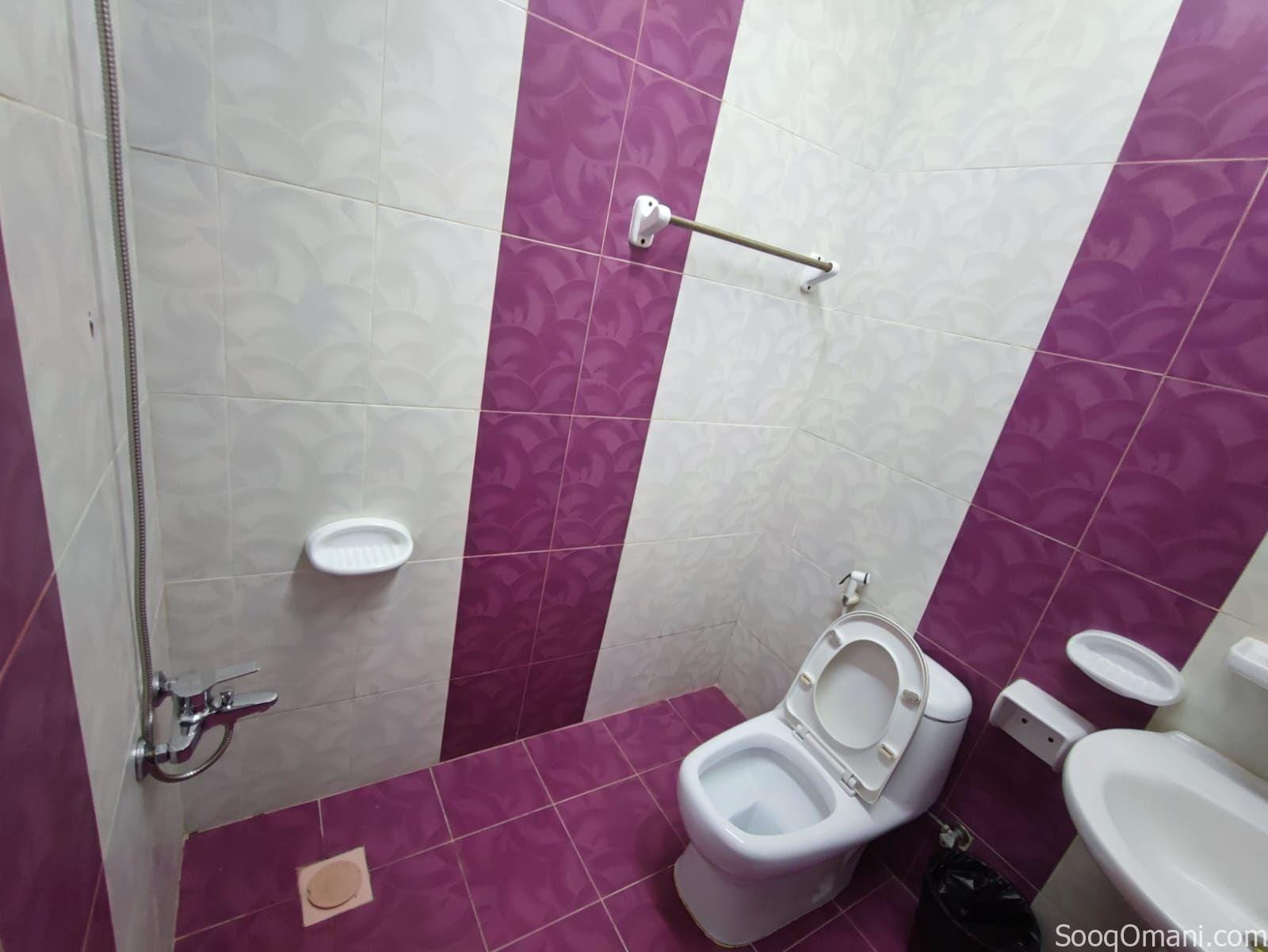 غرف للإيجار اليومي والإسبوعي .المعبيلة Room