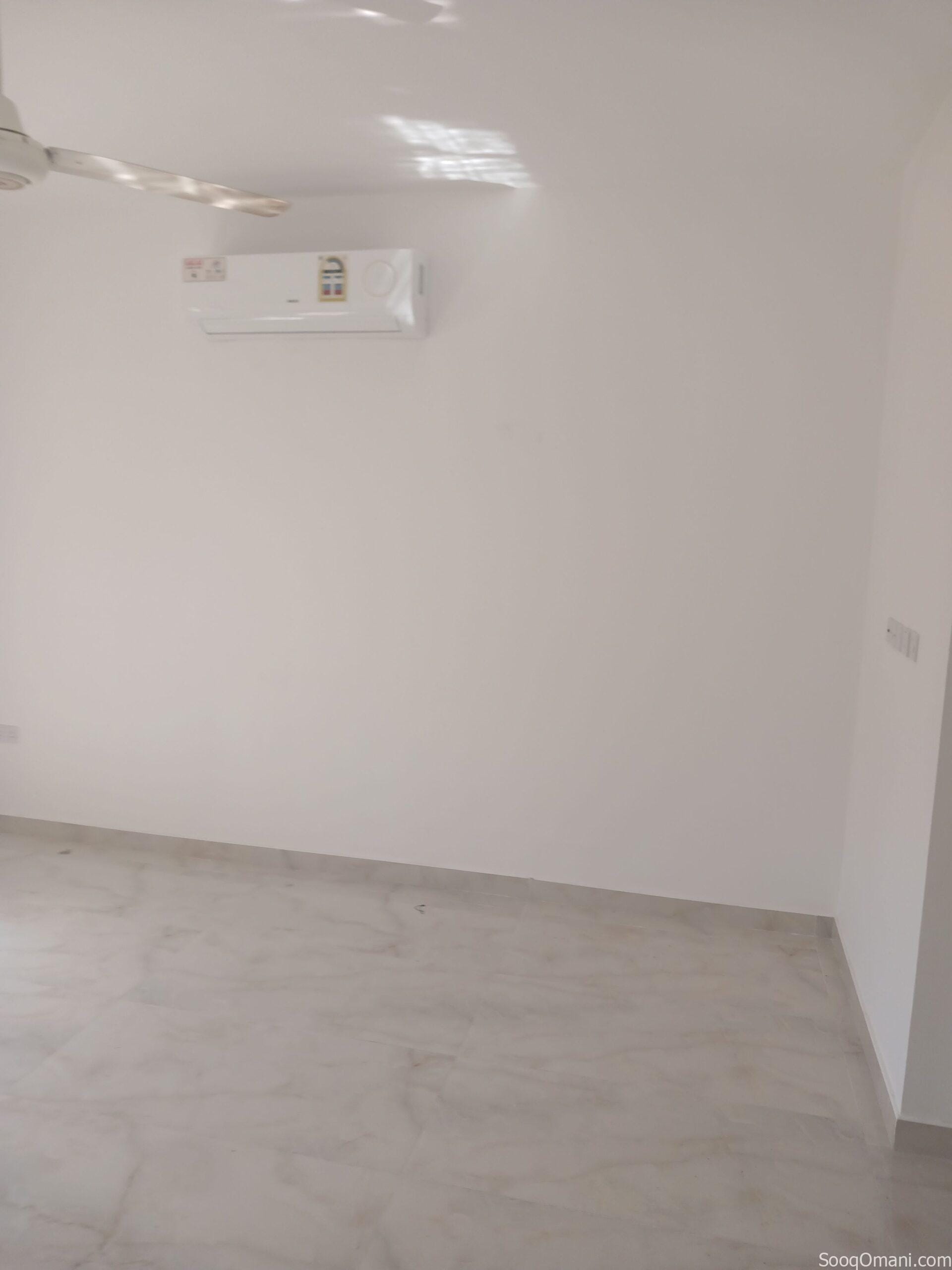 Studio for rent in alkhwier ستديو مفروش وغير مفروش للايجار في الخوير